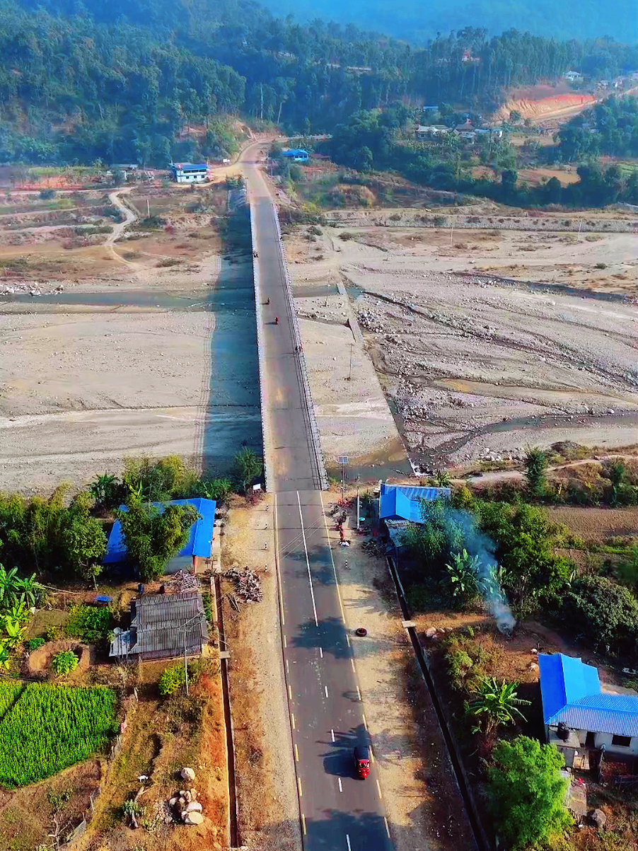 Baruwa khola bridge Udayapur #foryou #fyp #easternvlogger #udayapurmuser #gaighatmuser🇳🇵 #baruwa #baruwakhola 