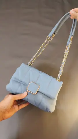 Tas wanita cuma 40ribuan sebagus itu... #taswanita #tasselempang #tasmurah #tasmurahberkualitas #tasrekomendasi #tasterbaru 