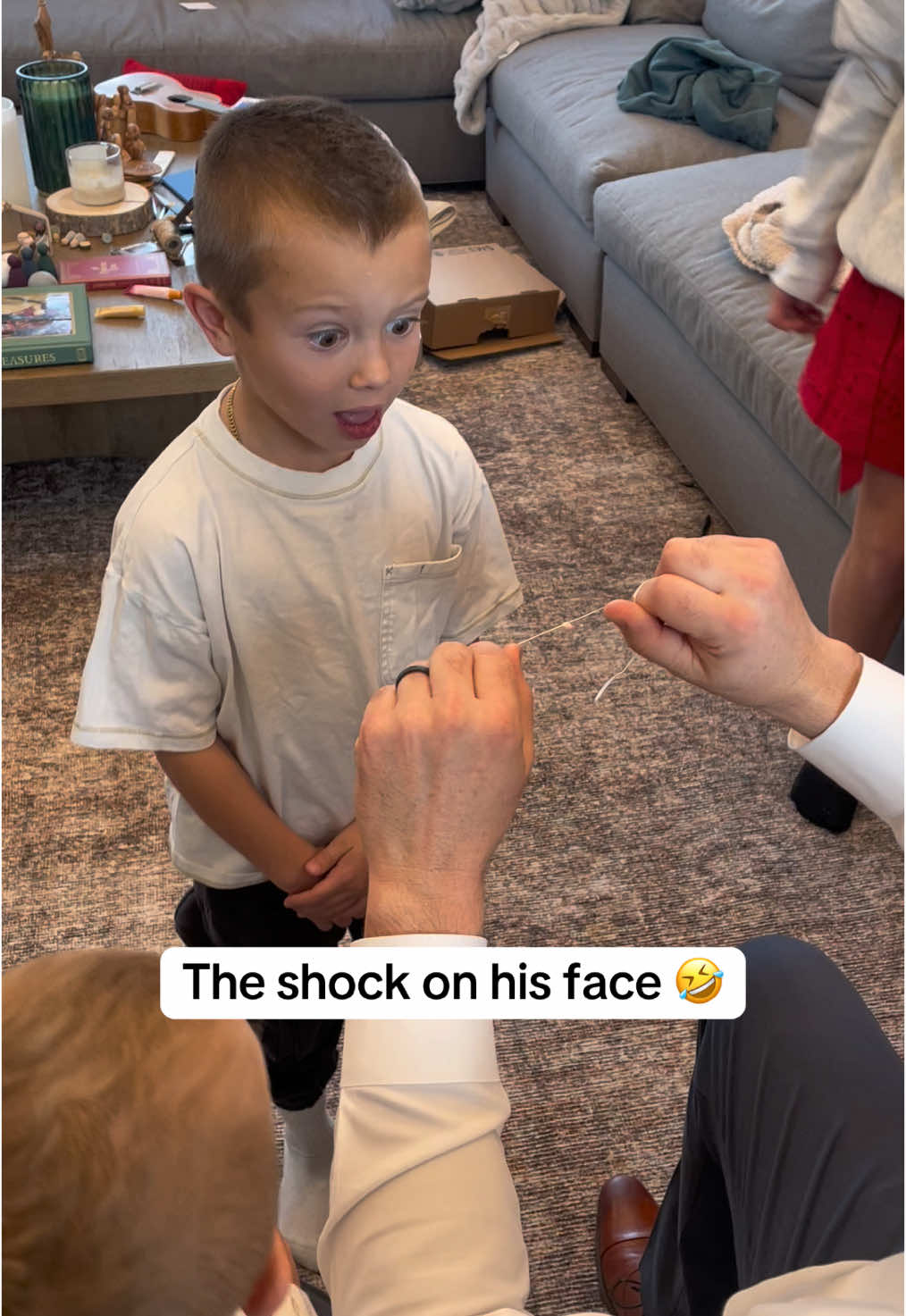 Tooth fairy and Santa coming all in one week 🦷 🎄