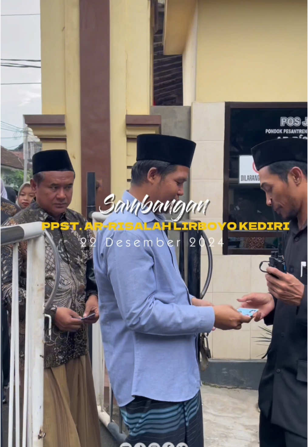 Sambangan santri PPST. Ar-Risalah Kediri Ahad, 22 Desember 2024 . . . #sambangan #arrisalahlirboyo #santri #fyp #fypシ #lirboyo