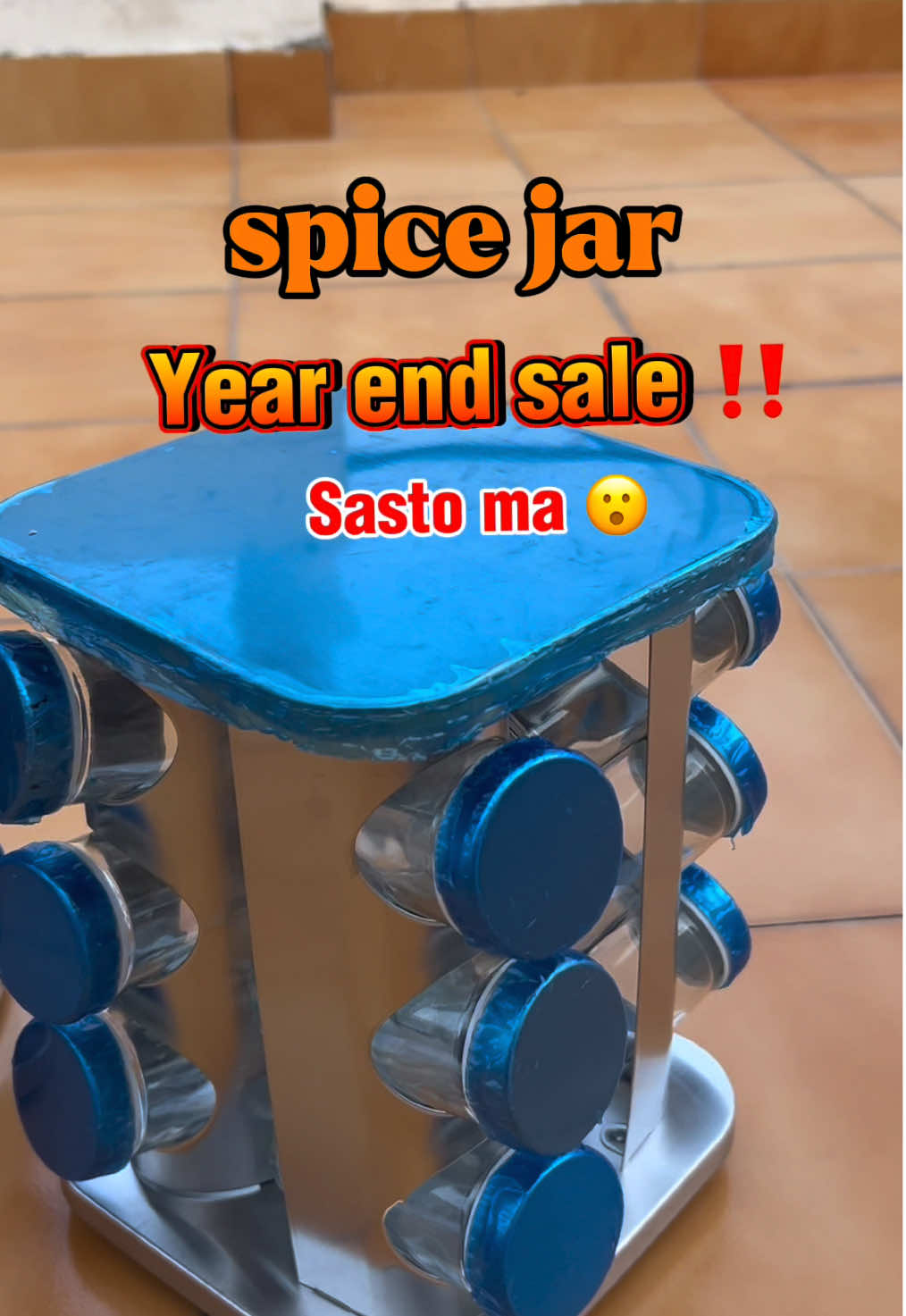 Rotable spice jar on year end sale ‼️‼️😮 ✨Best Quality Guaranteed  ✨Durable & Light weight  ✨16 pcs glass and 12 pcs glass Message us to order 📥