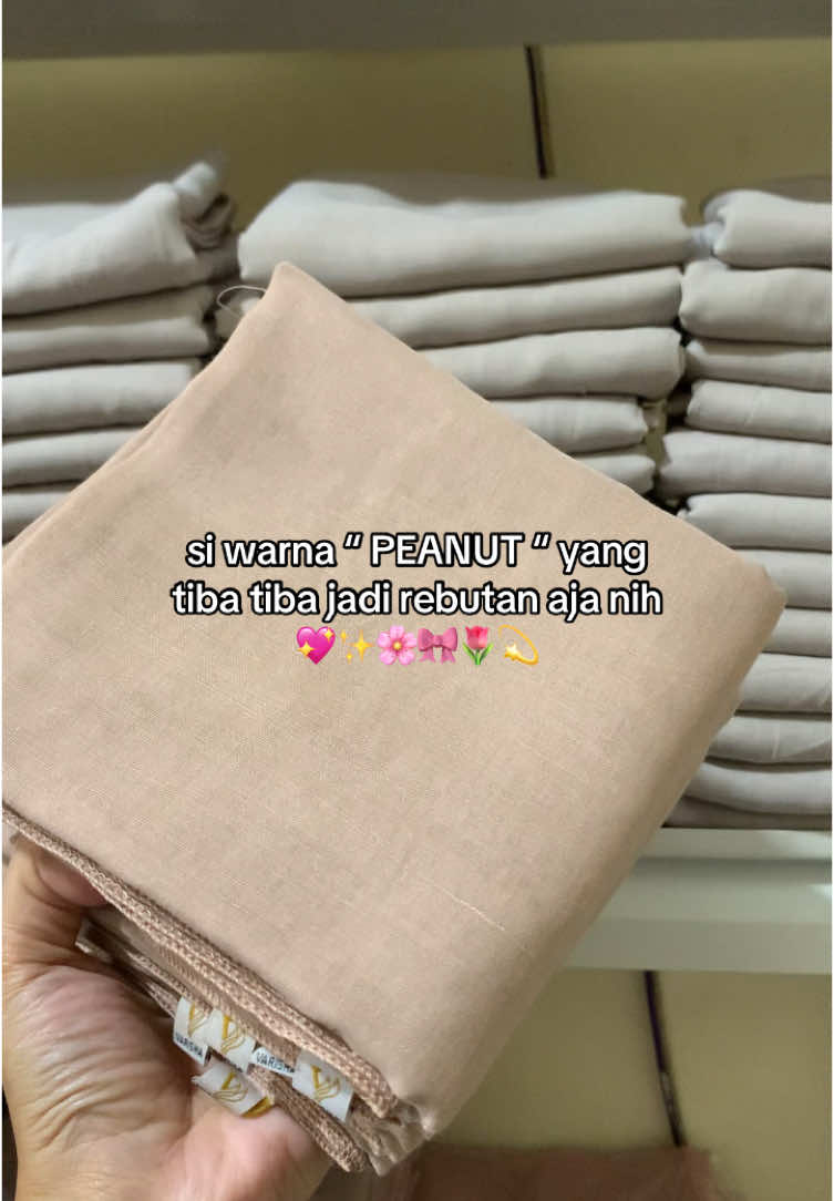 kenapa ya suka tiba tiba gitu , kemaren kemaren ngumpet kali ya 😭🙏🏻 #parisjadul #paris #parishijab #fypシ #parissegiempat #hijabparis #tutorialhijab #parisjadulpremium #segiempatparis #hijabtutorial #segiempat 