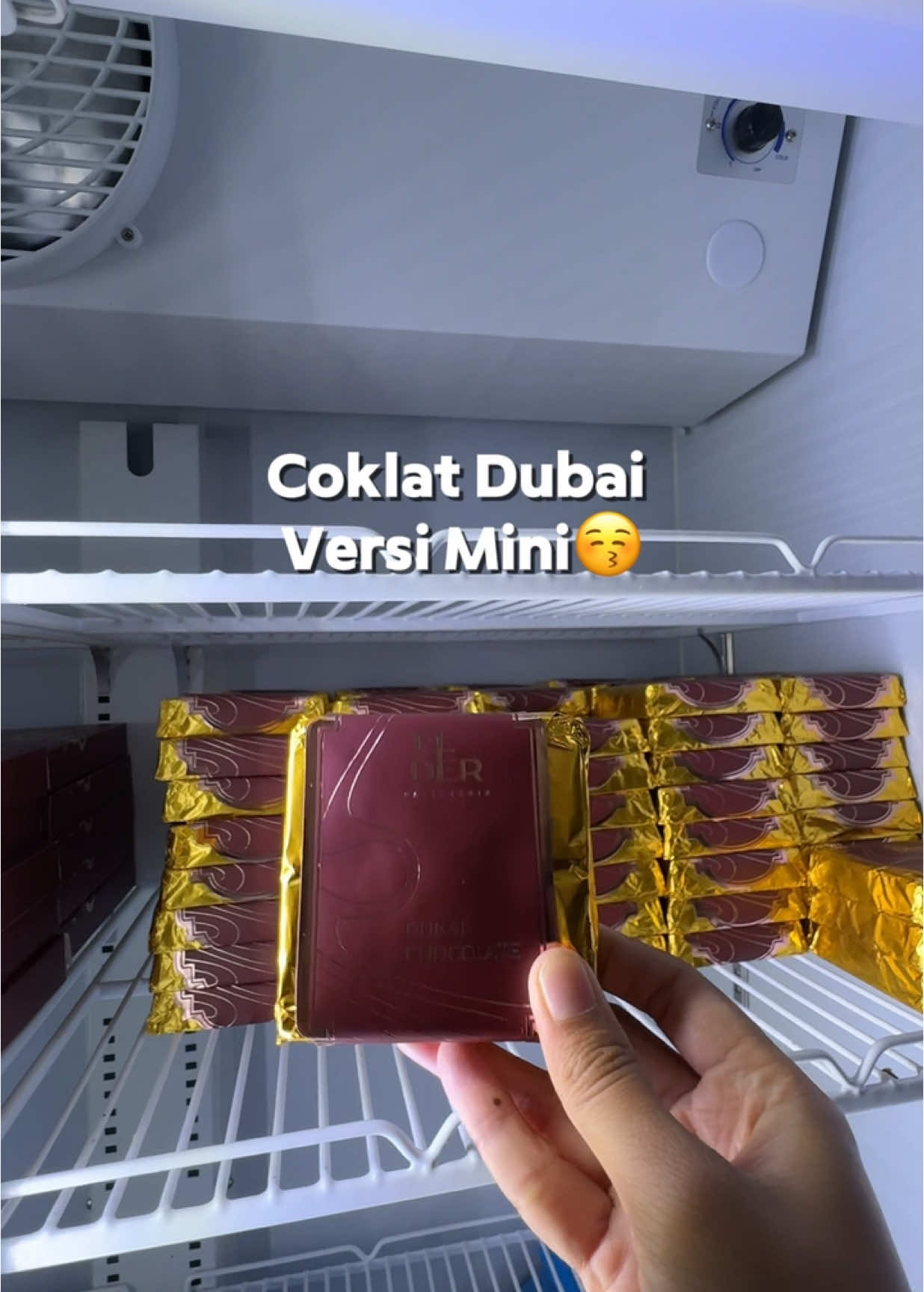 Coklat dubai elder versi mininya! Yuk buruan ke store  #coklatrdubaiversimini #coklatdubaijogja 