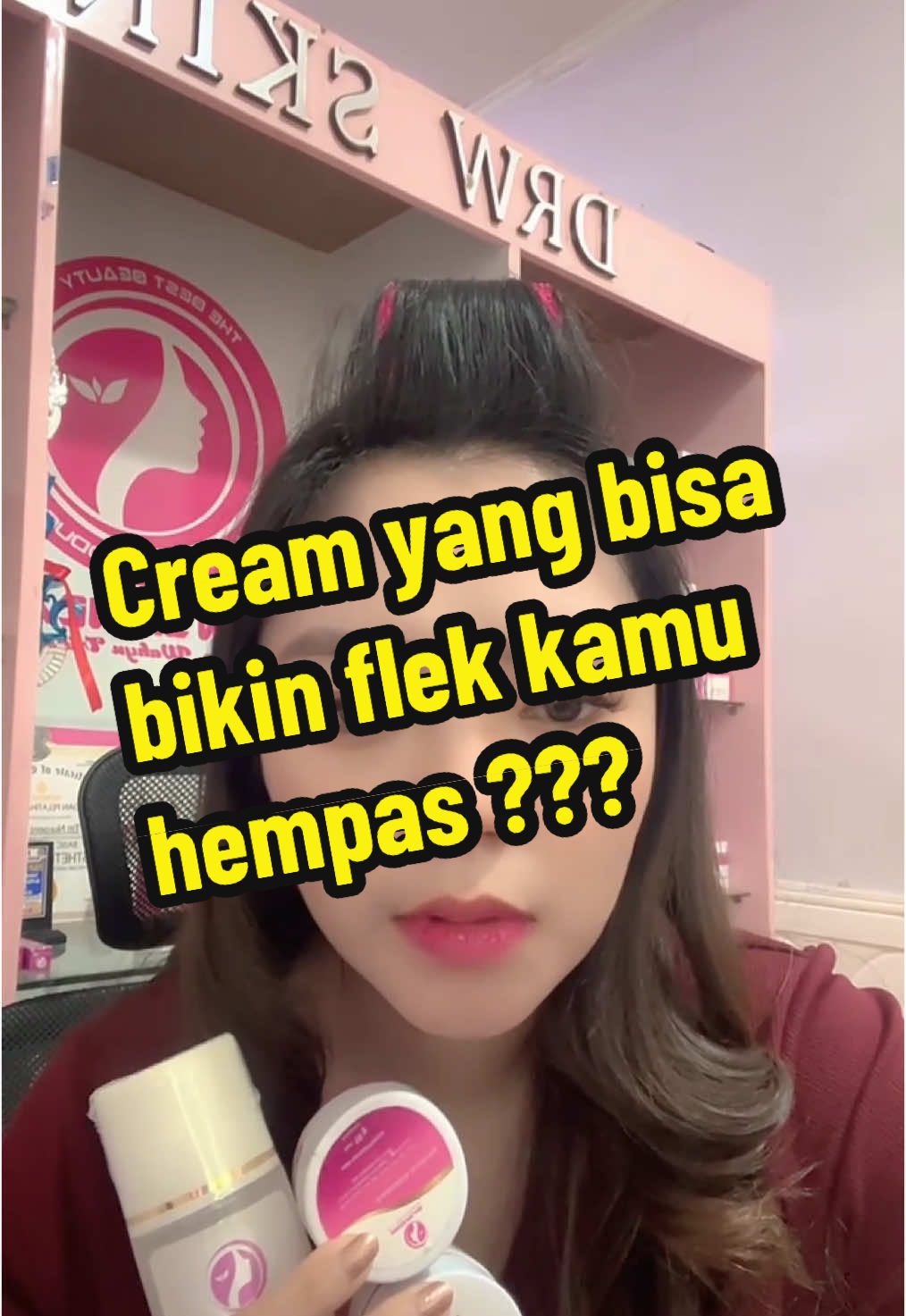 #LIVEhighlights #TikTokLIVE #LIVE Kamu punya Keluhan flek  Tak kunjung membaik ....🤔 Drw skincare solusinya.... Paket radian brightening sangat membantu mengatasi memudarkan flek dan menjadikan kulit jd lbh sehat tentunya  Yuk perawatan menggunakan drw skincare indonesia bersama team dokter ...  Free konsultasi ...  konsultasikan  #drwskincare #flek #melasma #whitening #radianbrightening #flekhilang 