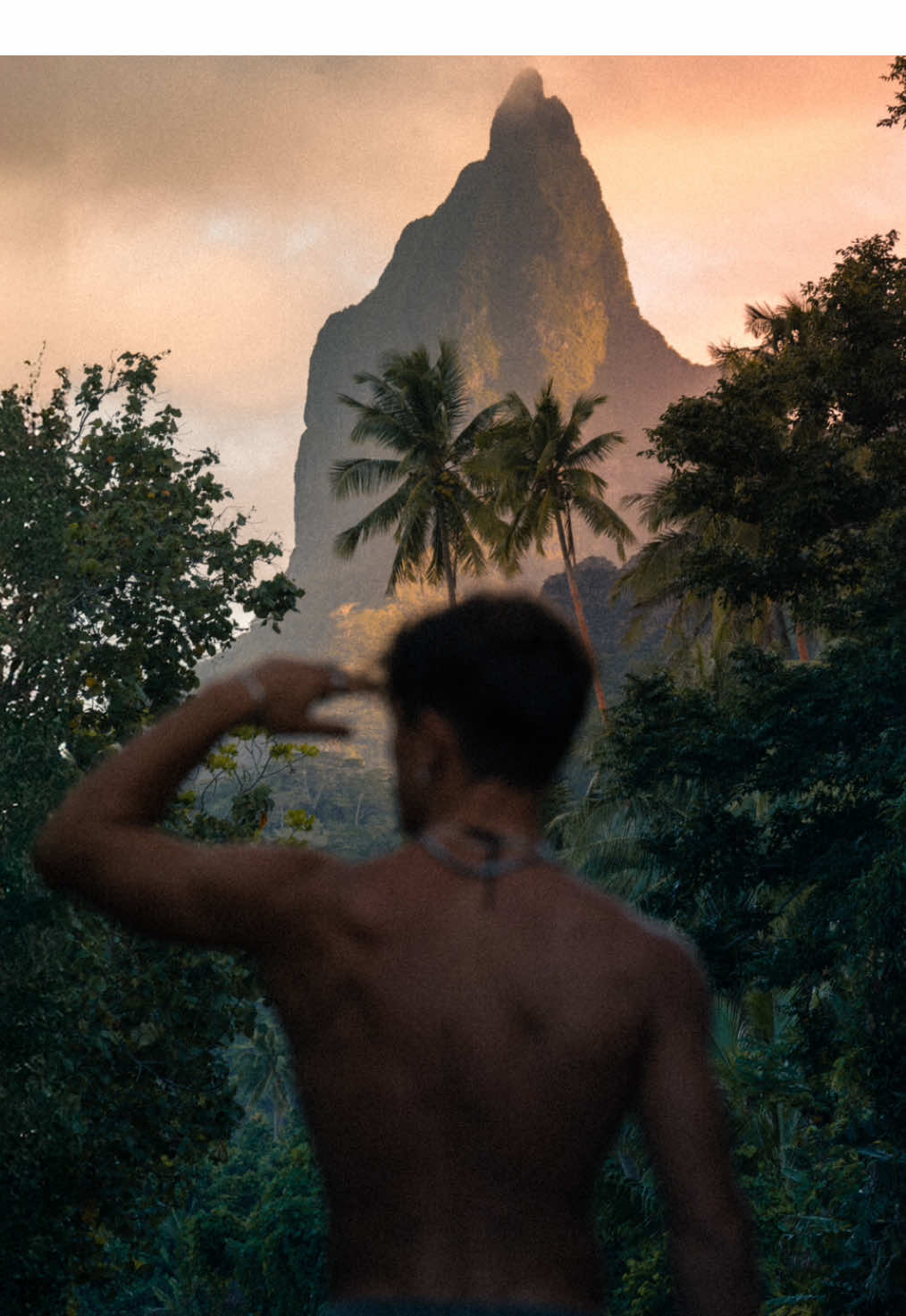 Magic from French Polynesia 🇵🇫 #borabora #moorea #polynesiefrancaise #frenchpolynesia #sonyalpha #cinematicvideo #filmmaker 