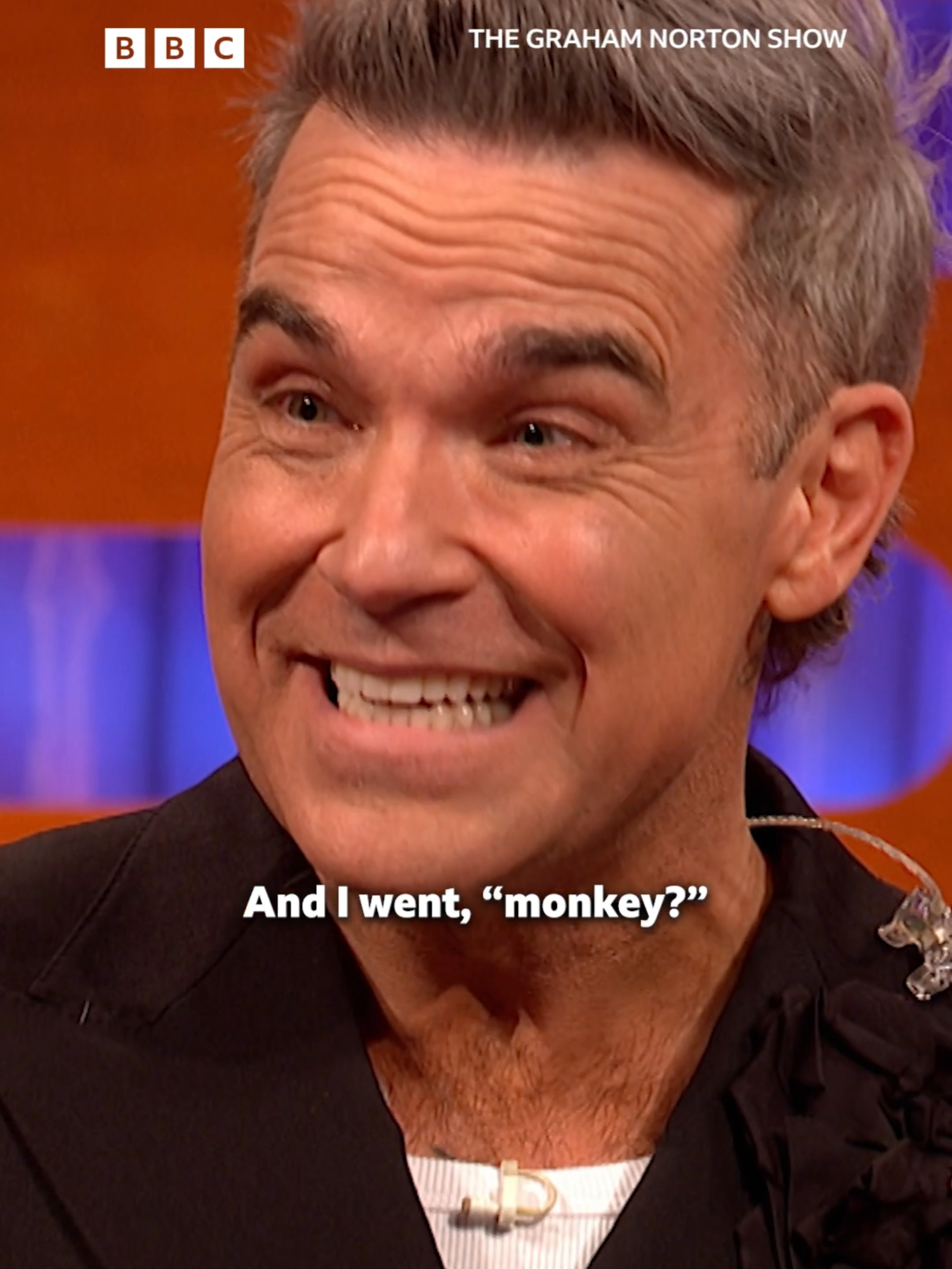 #RobbieWilliams monkeys around 🐵 #grahamnorton #thegrahamnortonshow #betterman