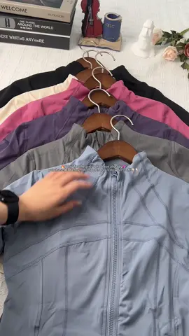 😘😘This is really not an advertisement! After wearing this sports bodysuit, I realized how beautiful a girl's figure can be!💕#TikTokShop#TikTokShopHolidayHaul#Spotlight#Newyear#December#ad#TikTokMadeMeBuyIt #fyp#tiktok#TikTokMadeMeBuyIt #Carnival# Comfortable #Soft Comfortable Dressing #Fashion #Amazon Fashion#Sports #Pants #Beautiful #Tight #Sexy #Hip huggin# two-piece #set #Fitness #exercise #dailywear #exercise #sportswear #fresh # sportsmeeting # T-shirt # leggings #shopping #fashion #beauty #sexiness