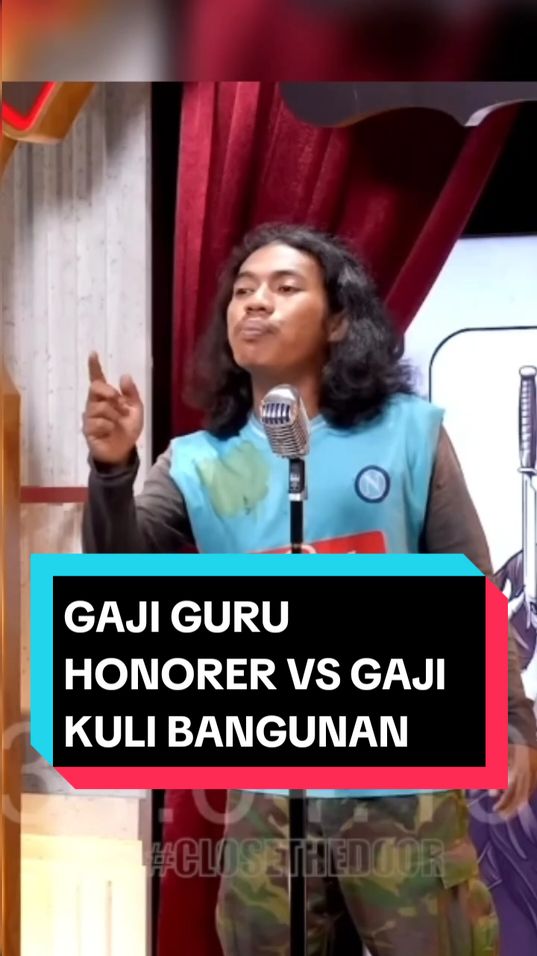 GAJI GURU HONORER VS GAJI KULI BANGUNAN #closethedoor #somasi #deddycorbuzier #standupcomedy #pinggirjurang #guruhonorer #kuli #kulibangunan 