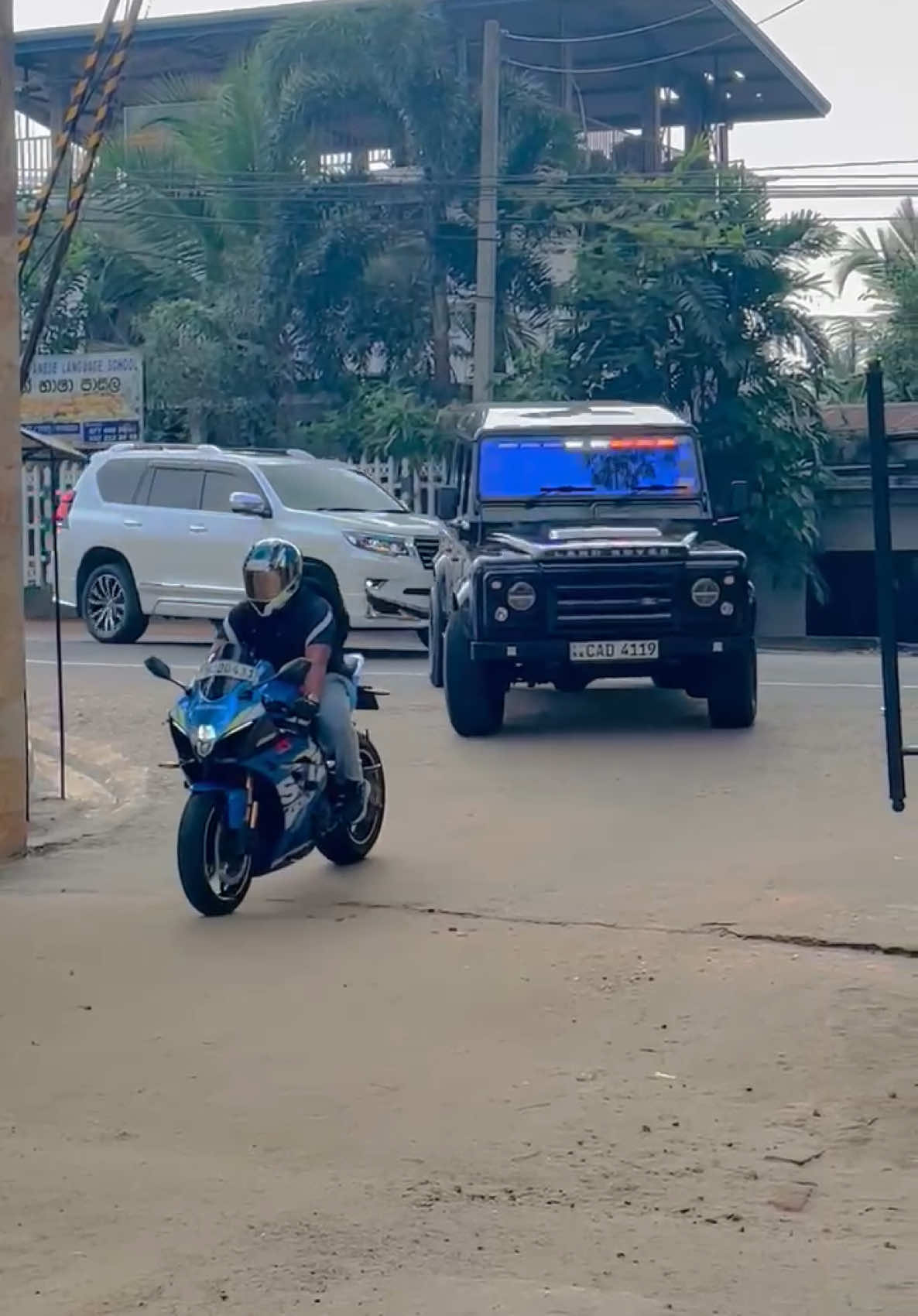 Performance තියන ඒවා 🙊👿 #suzukigsxr #suzuki #landrover #defender #prado150 #ford #fordraptor #subaru #leagacy #sti #ej20 #foryou #fyp #viral #trending #kurunegala #darksquad #kurunegala_tiktokers #kurunegala_squad🔰 #cad #subie #flame #pops #highcapacitysrilanka🇱🇰 #rizkhan_boy 