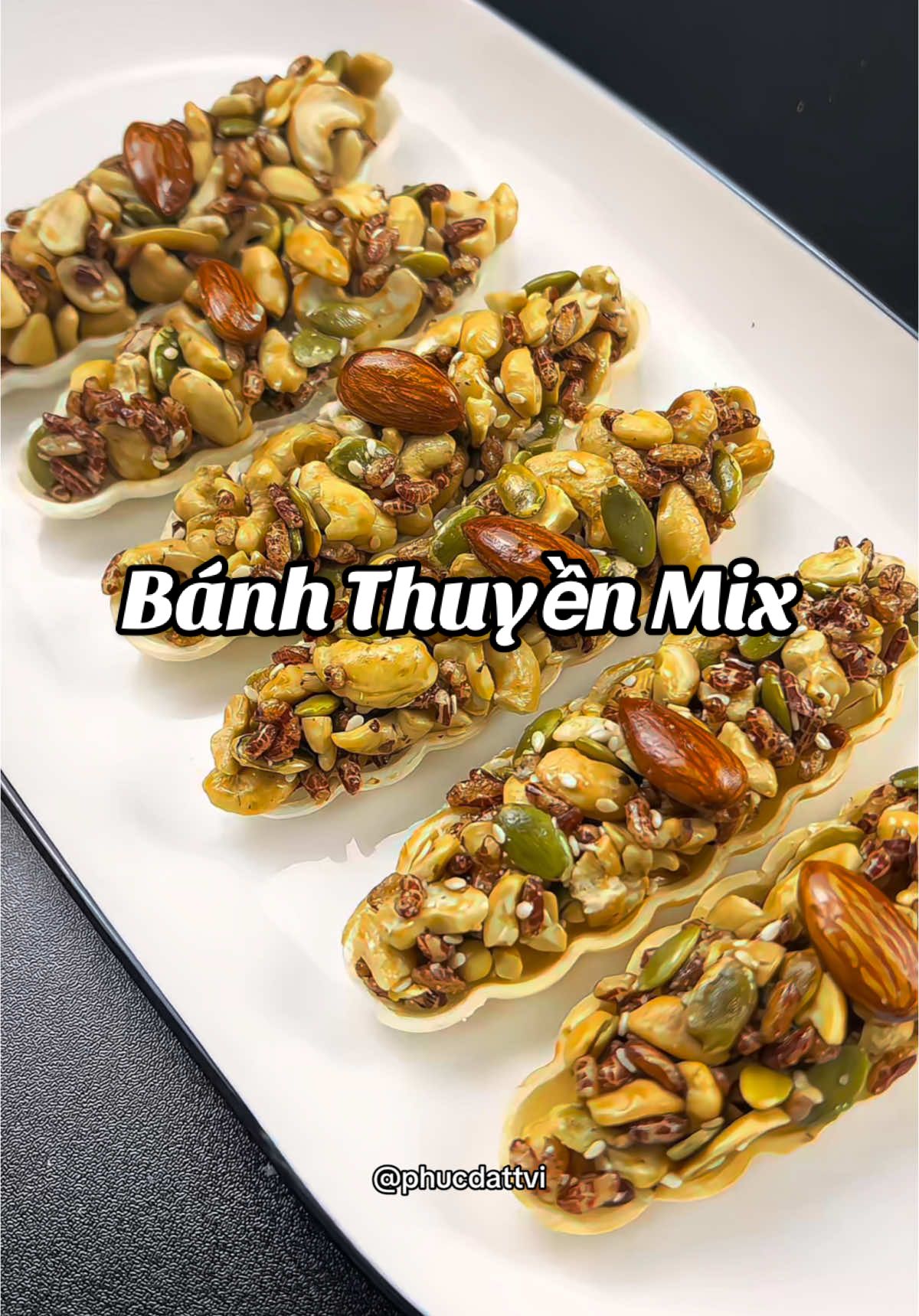 Chỉ từ 55K/túi bánh thuyền. Bánh ngon đãi tết! #phucdattvi #banhthuyenmixhat #banhthuyen #banhthuyenhatdinhduong #banhthuyenhat 