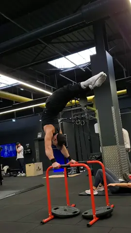 reaction people at gym to calisthenics workout  #fyp #pourtoi #for #parati #tik_tok 