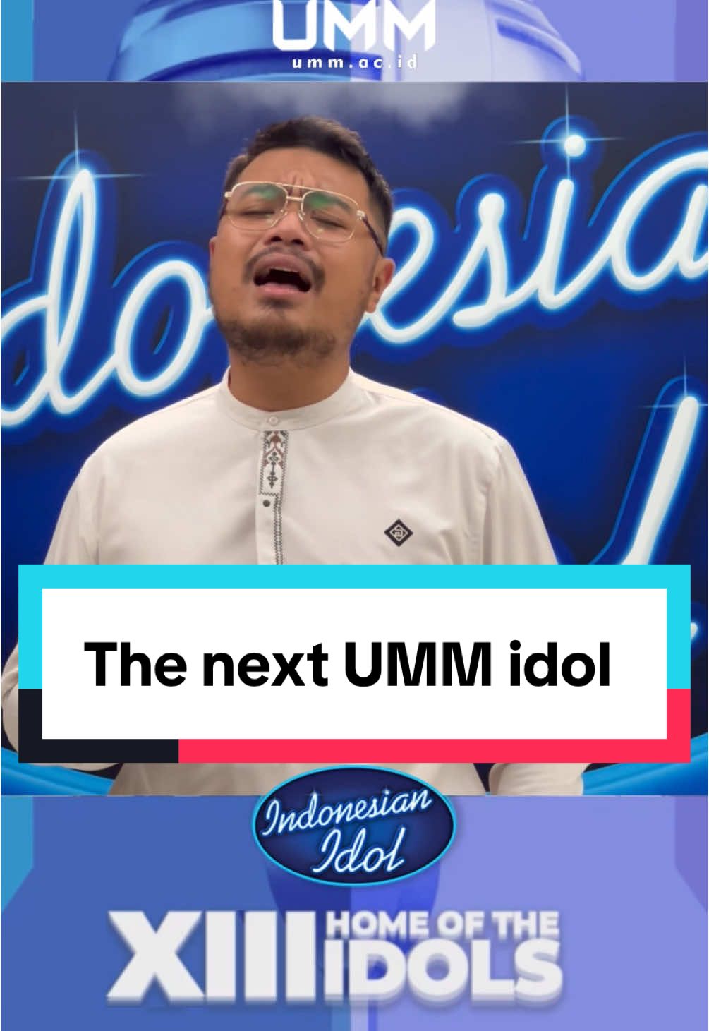 Kalau kata Rossa simple aja tapi muatannya menyala wiii!!! 😍 Siapa mahasiswa pak Dhani absen dulu sinii…  #ummcampus #lifeatcampus #MenyalaUMMku #indonesianidol #idol #idolatiktok #coversong #coverlagu #tiktoktainment #nyanyi #songchallenge #songcontent 