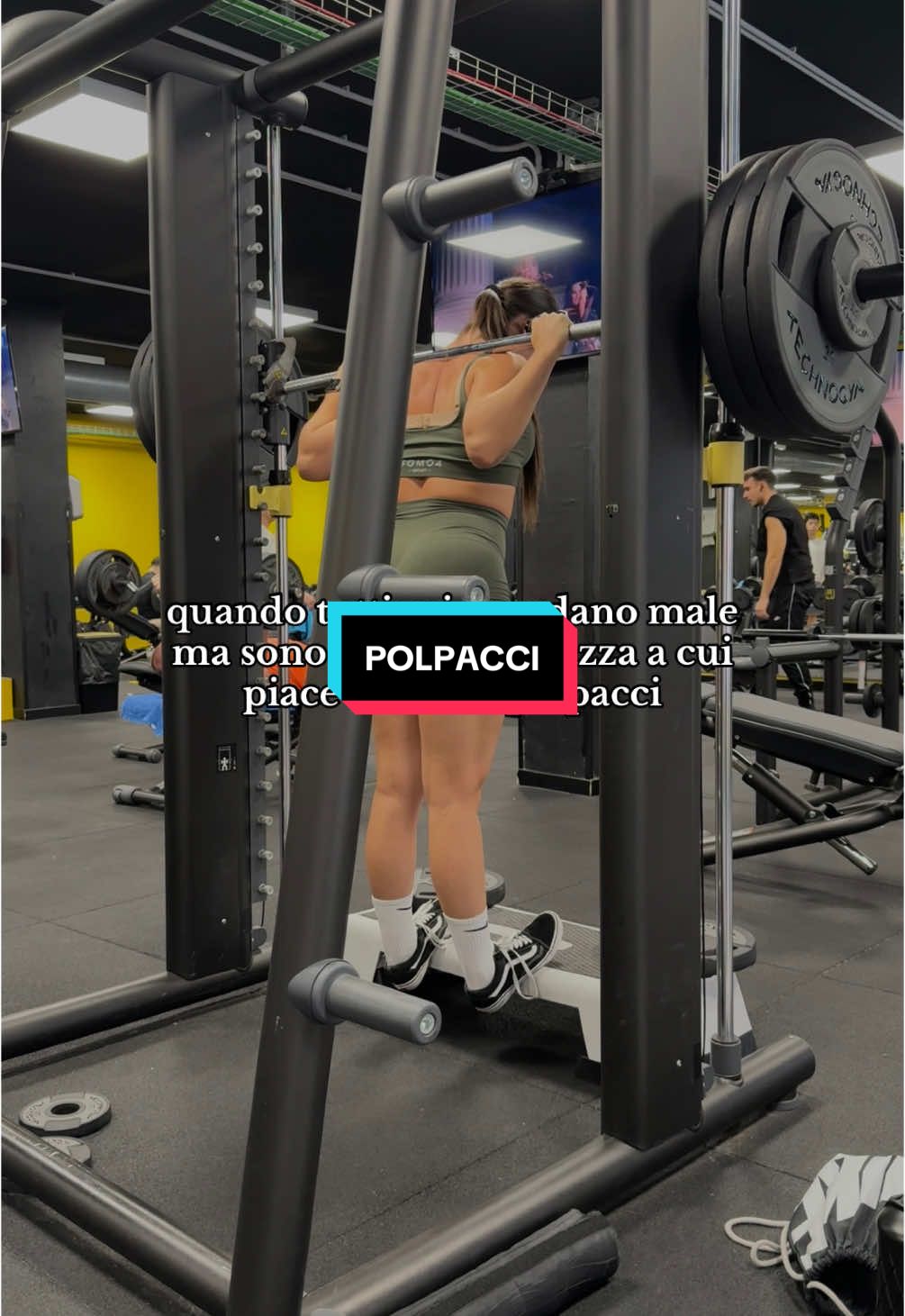 Coaching online info su ig @Fgm04 FEDEDFGM per 10% @Prozis_official FEDED per 10% + 🎁 polpacci leg day #relatable #gymhumor #gymgirl #polpacci #legday