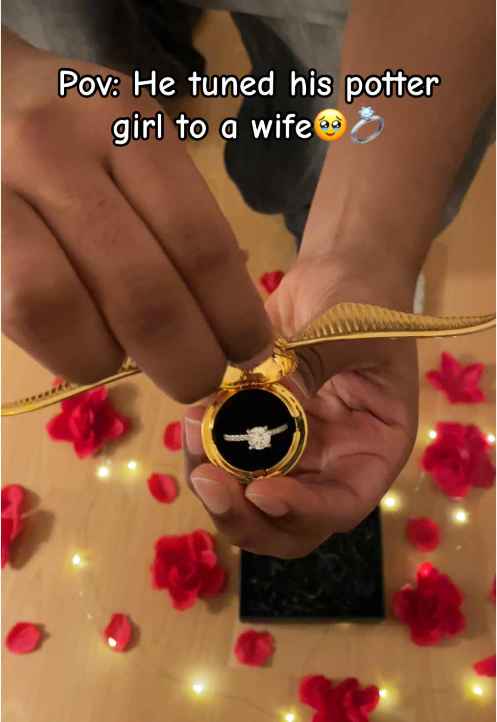 After 1 year of magic together😭💍 #anniversary #potter #potterhead #onarigems #couple #quidditch #pottergirl #potterhead #potterheads #slytherin #cutecouple #giftideas #pandorajewelry #proposal #couplegoals #engaged #goldensnitch 