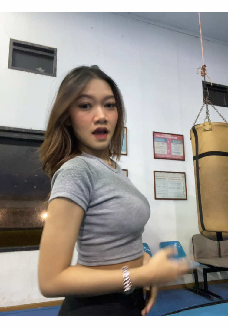 🥊