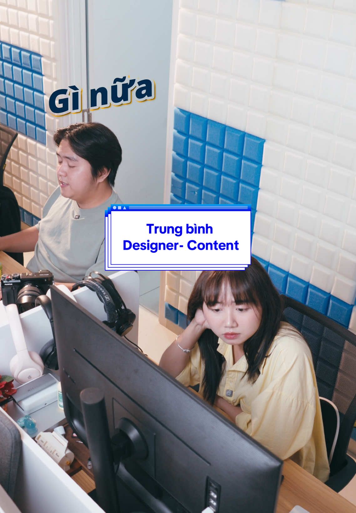 Trung bình cuộc trò chuyện của Designer và Content kiểu: #hey #heymedia #heymediane #media #truyenthong #contentcreator #designer #dilamcogivui #mkt #fyp #vanphong #LearnOnTikTok #tiktokgiaitri 