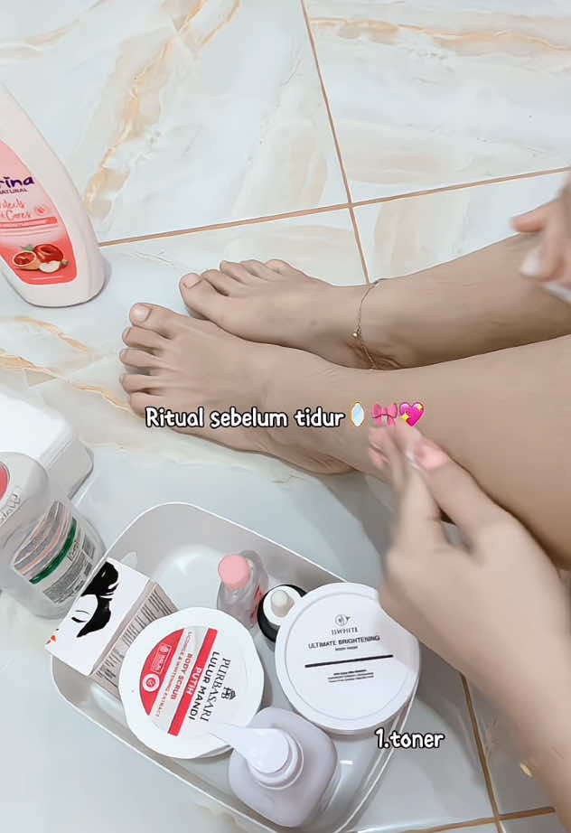 Ribet sih Tapi seru😍😍😍😂😂 #SelfCare #selflove #bodycareroutine #bodycare #selfcareroutine #bodylotion 