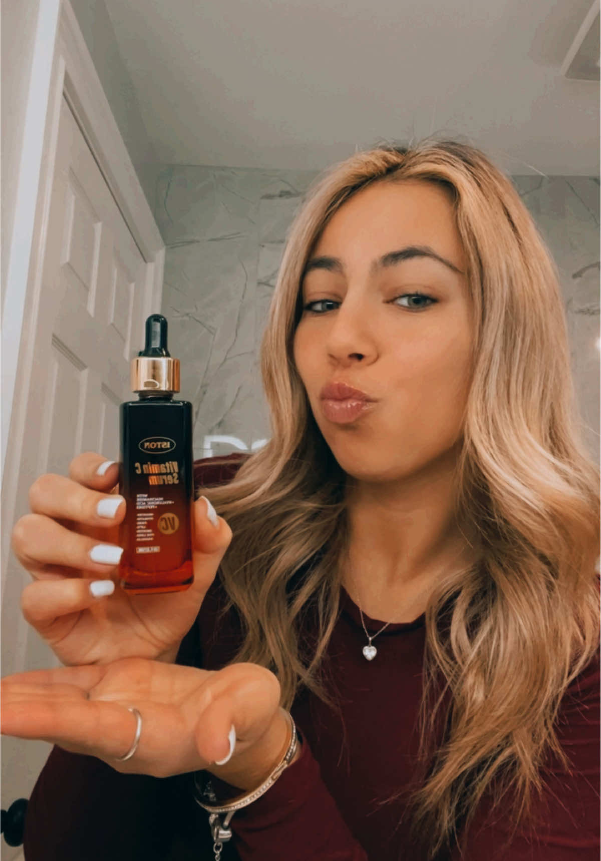 love using this daily #fyp #foryoupage #ISTON #serum #faceserum #vitaminc #vitamincserum #natural #naturalface #nomakeup #moisturize #smooth #morningroutine #nightroutine #skincare #skincareroutine #skincaretips #skincareproducts #istonvitamincserum 