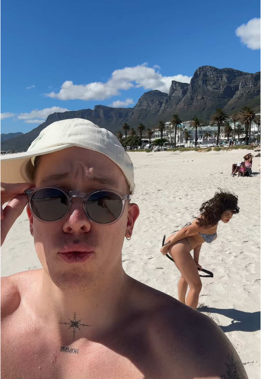 Lala in Kapstadt 👀 #capetown #kapstadt #lalala #beach #trend #ocean #katzekuh #kuh #strand 