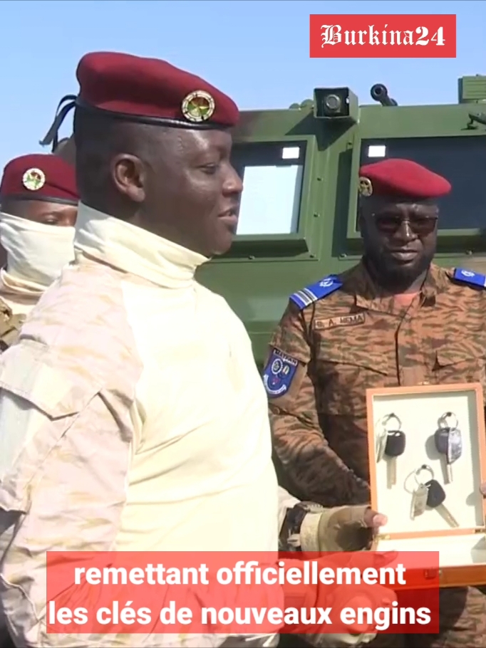 Camp Naaba-Koom 2/Ouaga: Des engins de combats comme cadeau de noël du Capitaine Ibrahim Traoré aux forces combattantes #burkinafasotiktok🇧🇫🇧🇫🇧🇫🇧🇫❤️ #fds #forcesarmees #capitainetraore #burkinafaso 