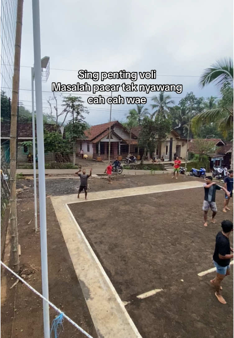 #fyp #masukberanda #voliindonesia #volimaniaindonesia #volitarkam #voligunung #volleyball #volipurworejo #purworejo24jam #xyzbca #bismillahfyp #kringetsore 