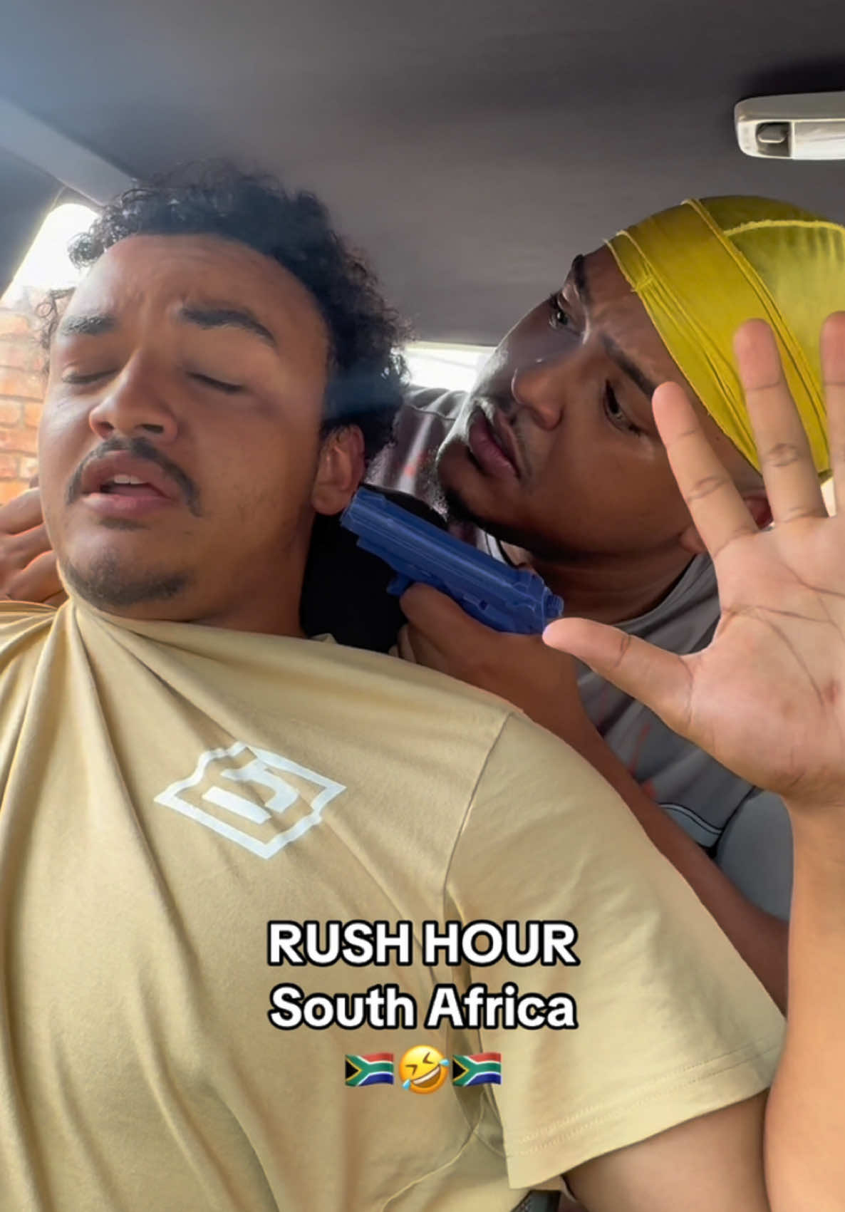 Rush hour South Africa 🤣🇿🇦#fyp#tiktoksa#tiktoksouthafrica#mzansimemes#mzansicomedy#viral 