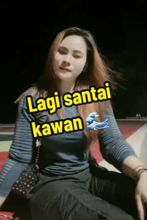 Lagi santai kawan 🌊