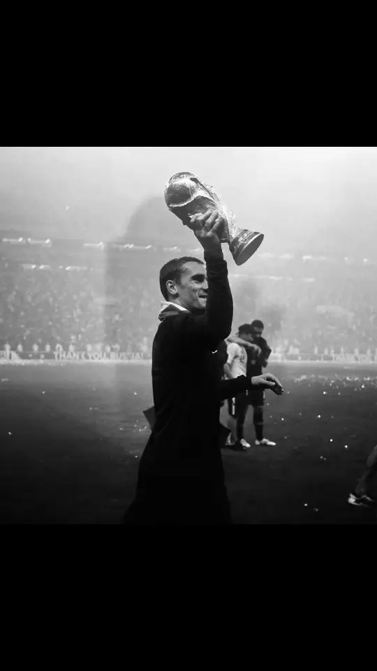 ربما نلتقي  في الدقيقة 61 في الساعة 25 في يوم 32 من الشهر 13 لا تيأس .. #griezmann #7 