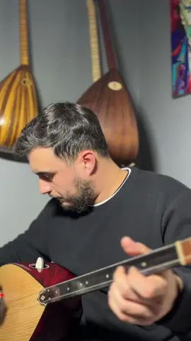 Kompozit ( kırılmaz saz )  tekne kısa sap bağlama  Yurtiçi ve yurtdışı kargo mevcuttur.  Fiyat : Kargo dahil 6.000 TL kılıf yedek tel ve tezene hediye  #saz #bağlamakursu #tiktokviralvideos #fypシ゚viral #türkülerimiz #türkiye #istanbul #ankara #ığdır #malatya #tunceli #bartın #sivas #kargo #müzik #başıdumanparepare #yolverdağlar #bağlama #sazvideoları #bağlama #türküle #keşfetteyizzz #keşfetbeniöneçıkar #keşfettt 