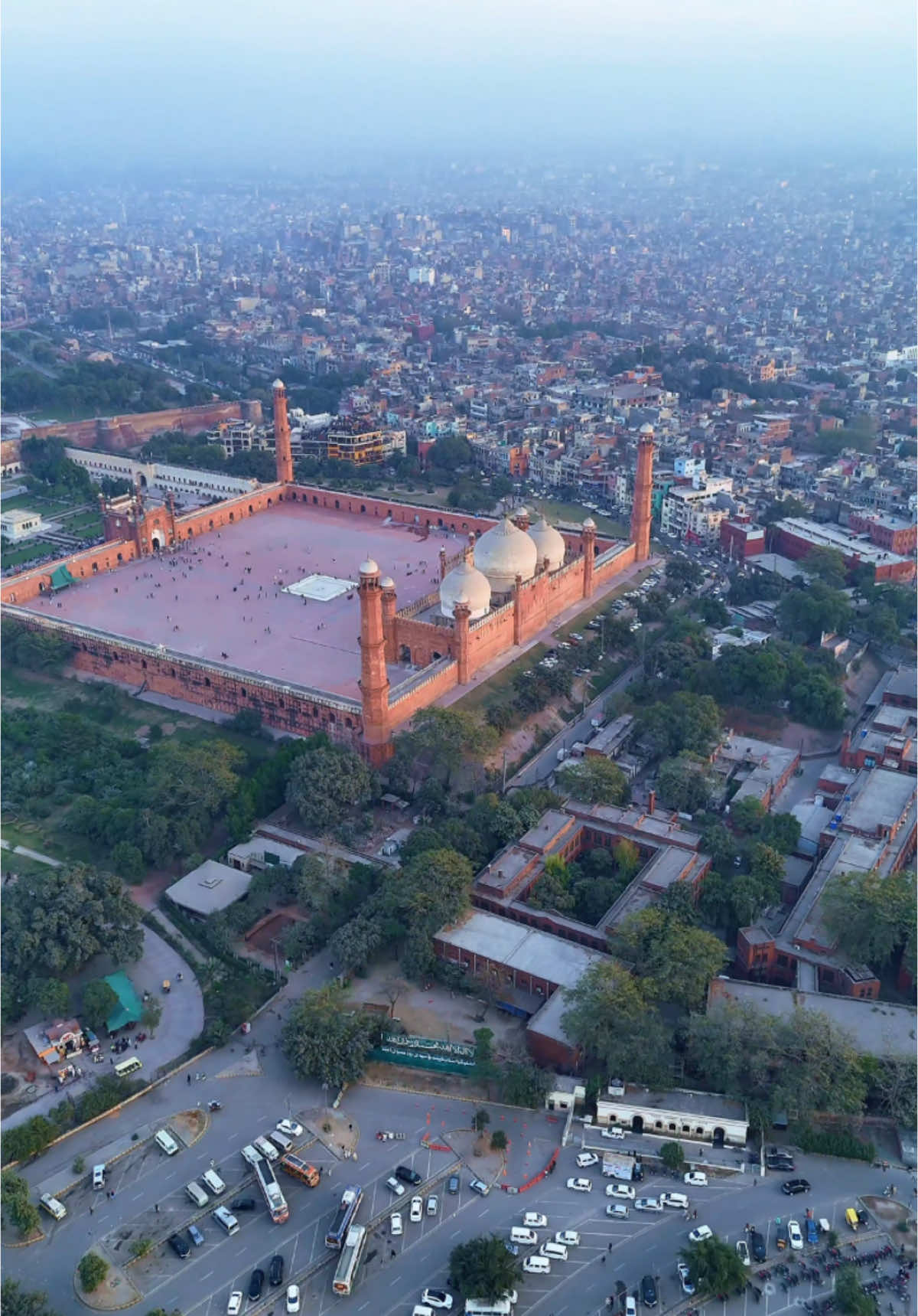 Lahore😍❤️ #pakistan #punjab #lahore #fyp #viral #foryoupage❤️❤️ #badshahimosque 