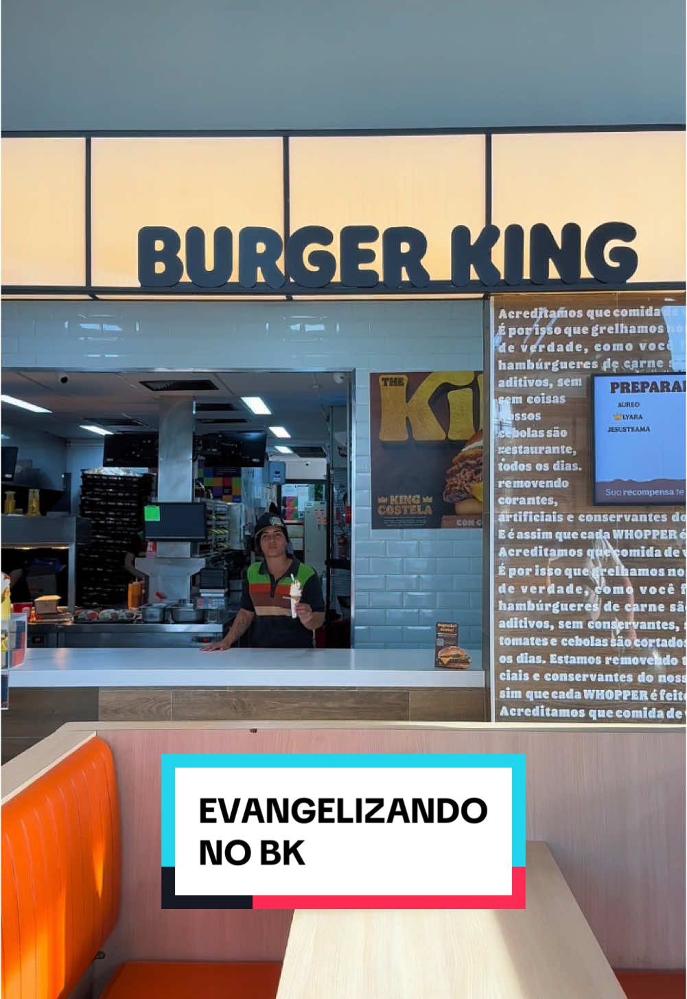 Evangelizando no BK! quem amou a ideia? 😅❤️  #jesusteama #burguerking 