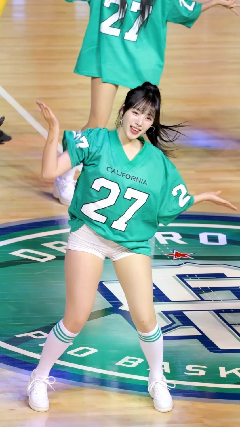 🙎‍♀️#하지원 Ha Ji-won                 🧍‍♀️#asian #korean #girl #cheerleader #Wonju #DB #Promy        👕#football #jersey #mini #shorts #under #knee #socks           💇‍♀️#black #long #ponytail                   🎬#하동     💽#fancam #vertical #dance #241219