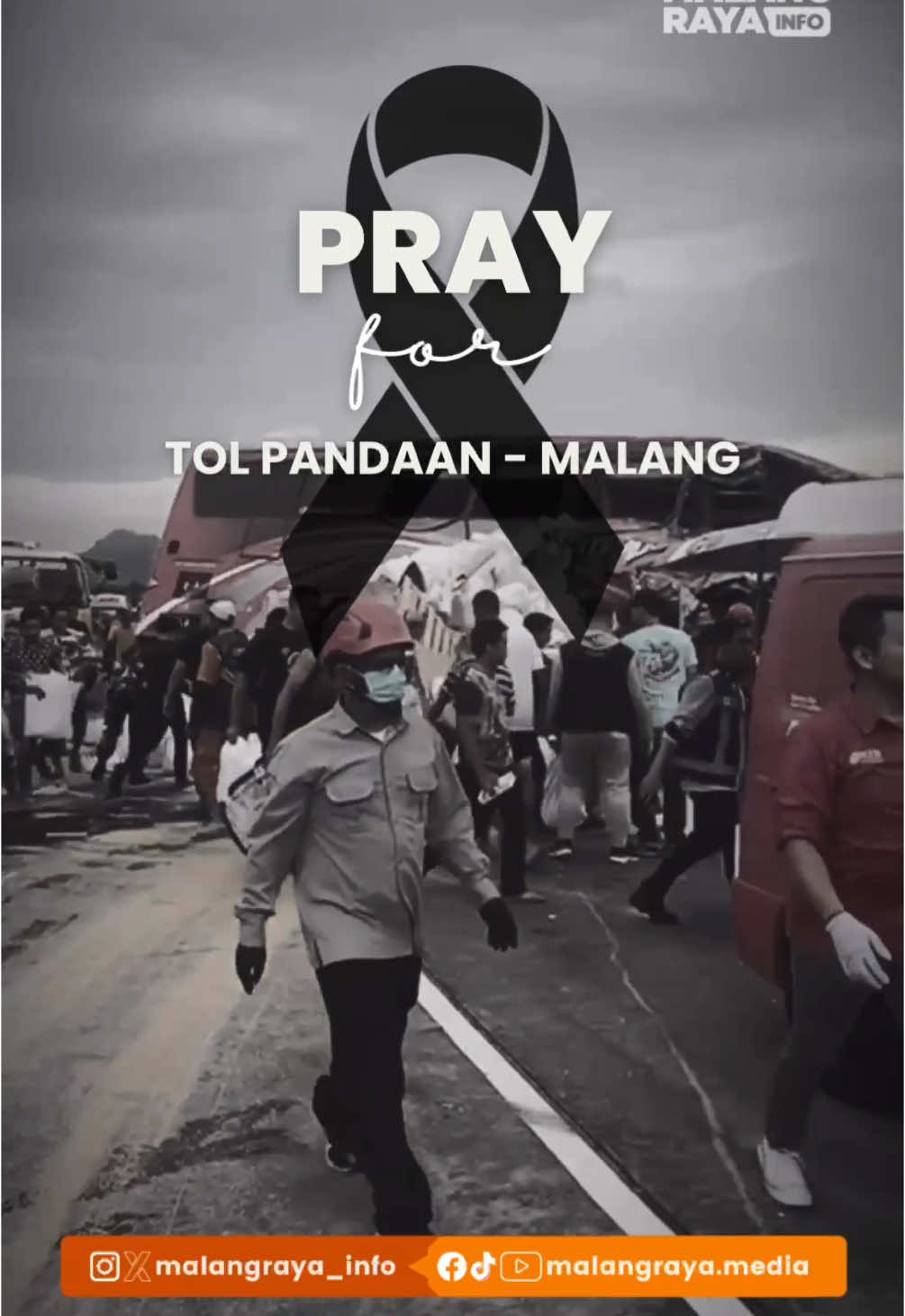 Pray For Tol Pandaan-Malang 🤲🏻 Turut berduka cita atas insiden laka antara truk bus rombongan dari SMP IT Darul Quran Mulia Putri, Bogor yang terjadi pada Senin sore (23/12/24). Berdasarkan informasi sementara terdapat 4 orang yang meninggal dunia dalam insiden tersebut dan saat ini para relawan dan dinas terkait masih melakukan penanganan dan pendataan para korban. . . 🎥 Fb/nugrohopram & kiriman warga