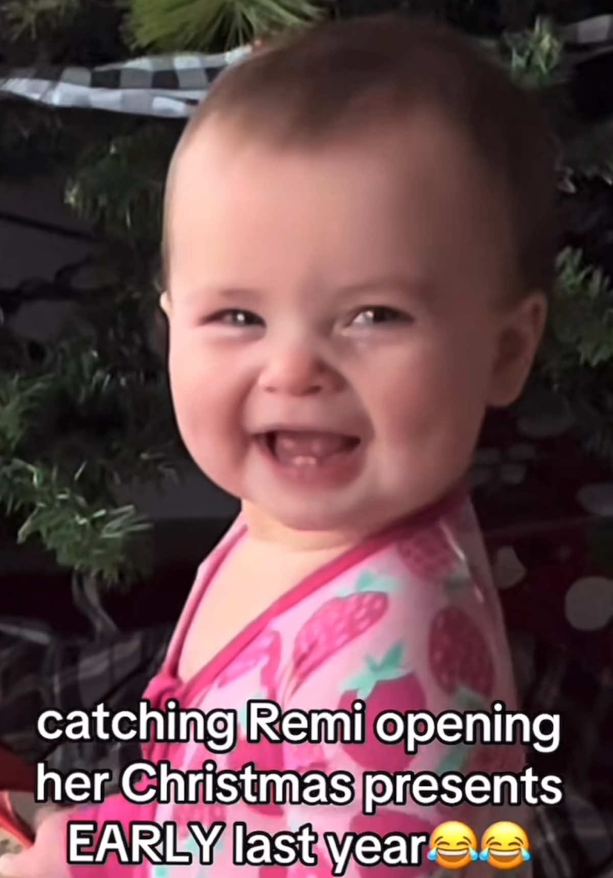 Cute kids 🥰🎄 #funnykids #babiesoftiktok #cute 