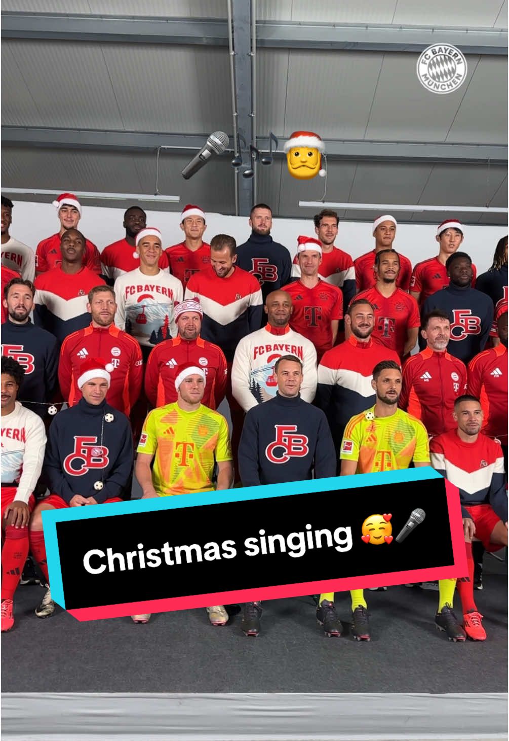 🎶 Our FC Bayern Christmas singing 2024 🎤🎄🎅 #FCBayern #MiaSanMia 