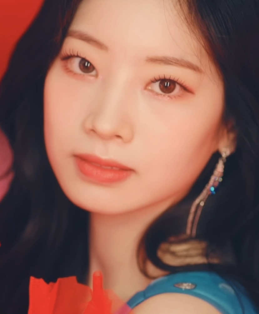 Replying to @Meï i’m a million different people #dahyun #twice #kpop #edit #twiceedit #xzyabc #fyp #fy #bittersweetsymphony 