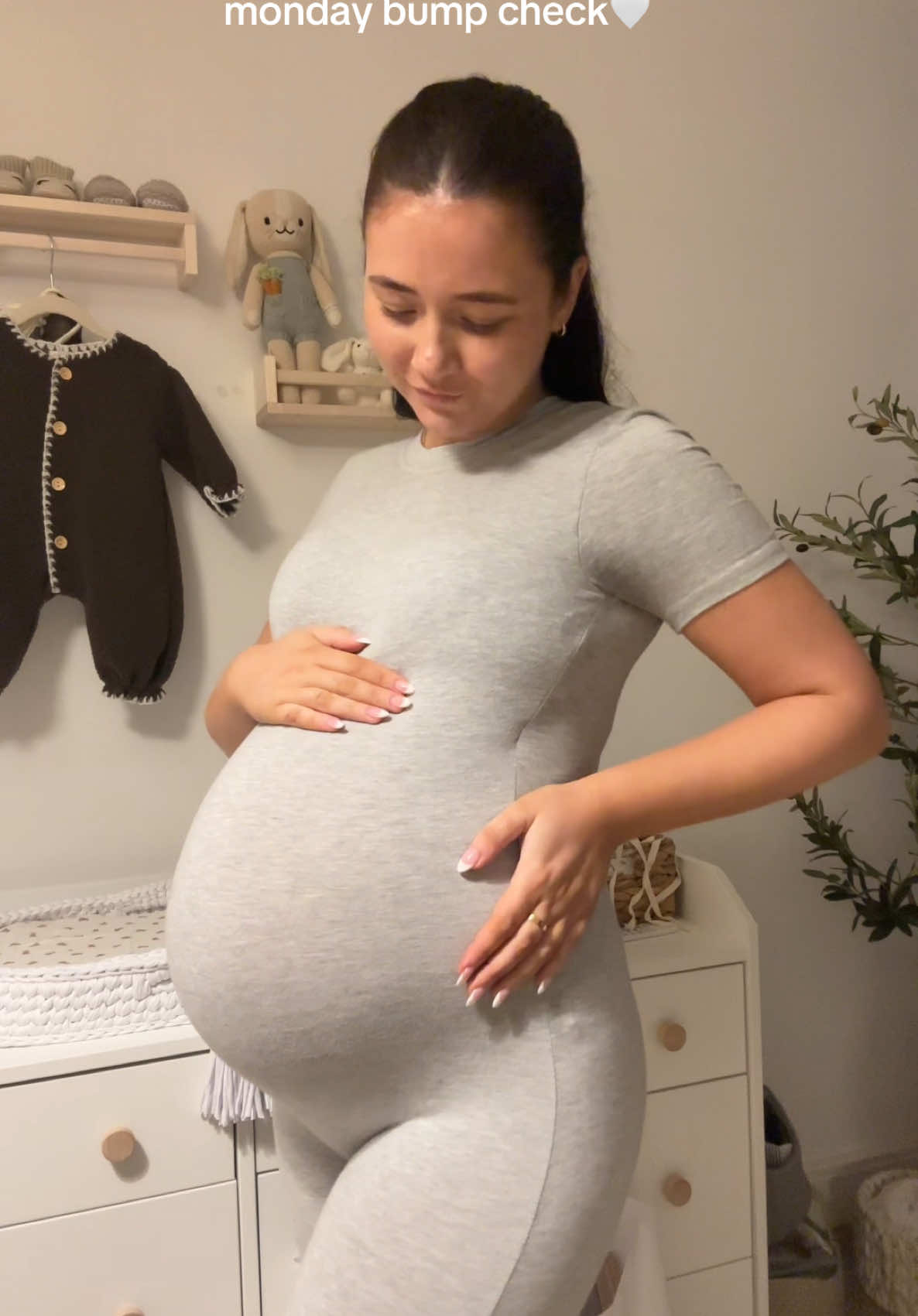 christmas with my bump🤍