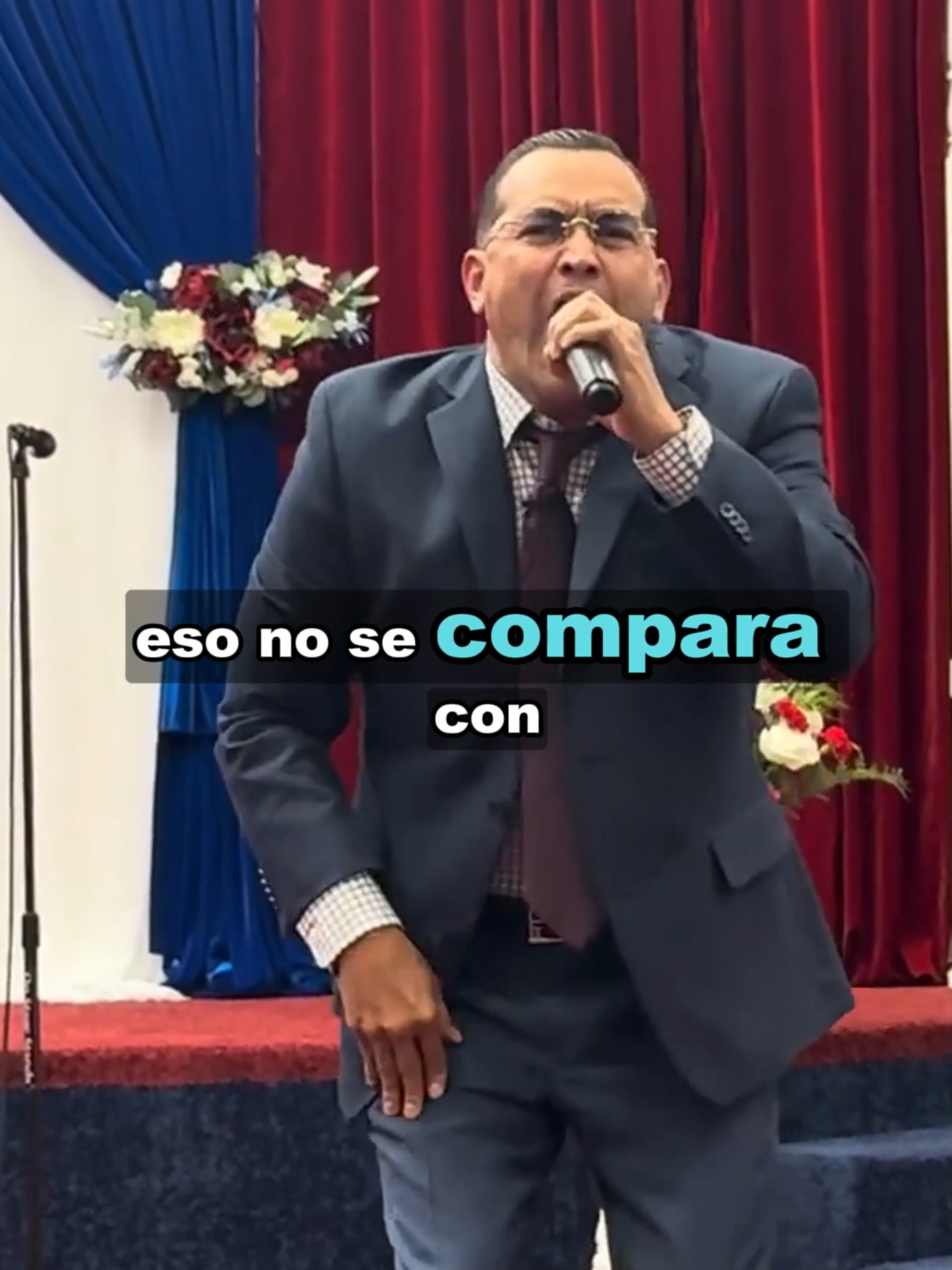 No te vayas al mundo Dios te necesita.🥰