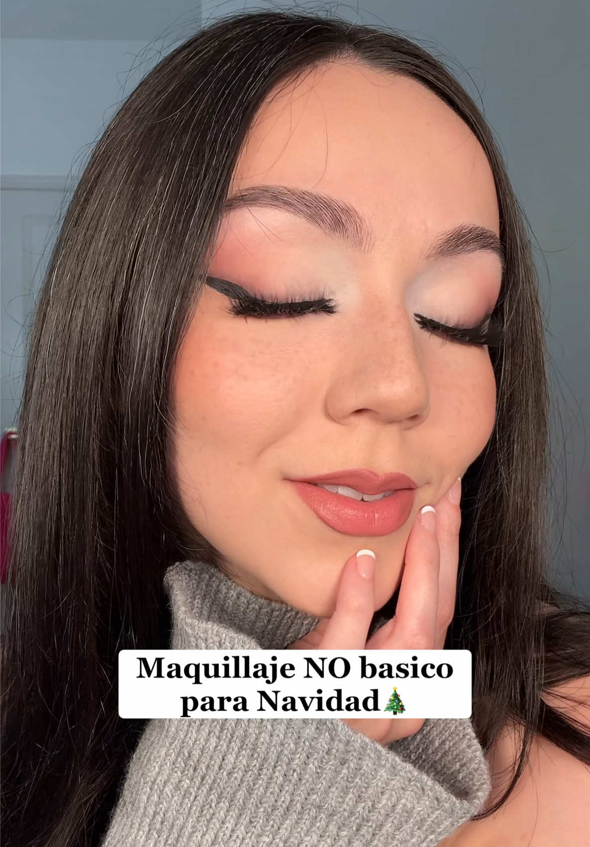 Maquillaje no basico para Navidad #christmasmakeup #makeup #makeuptutorial #makeuphacks 