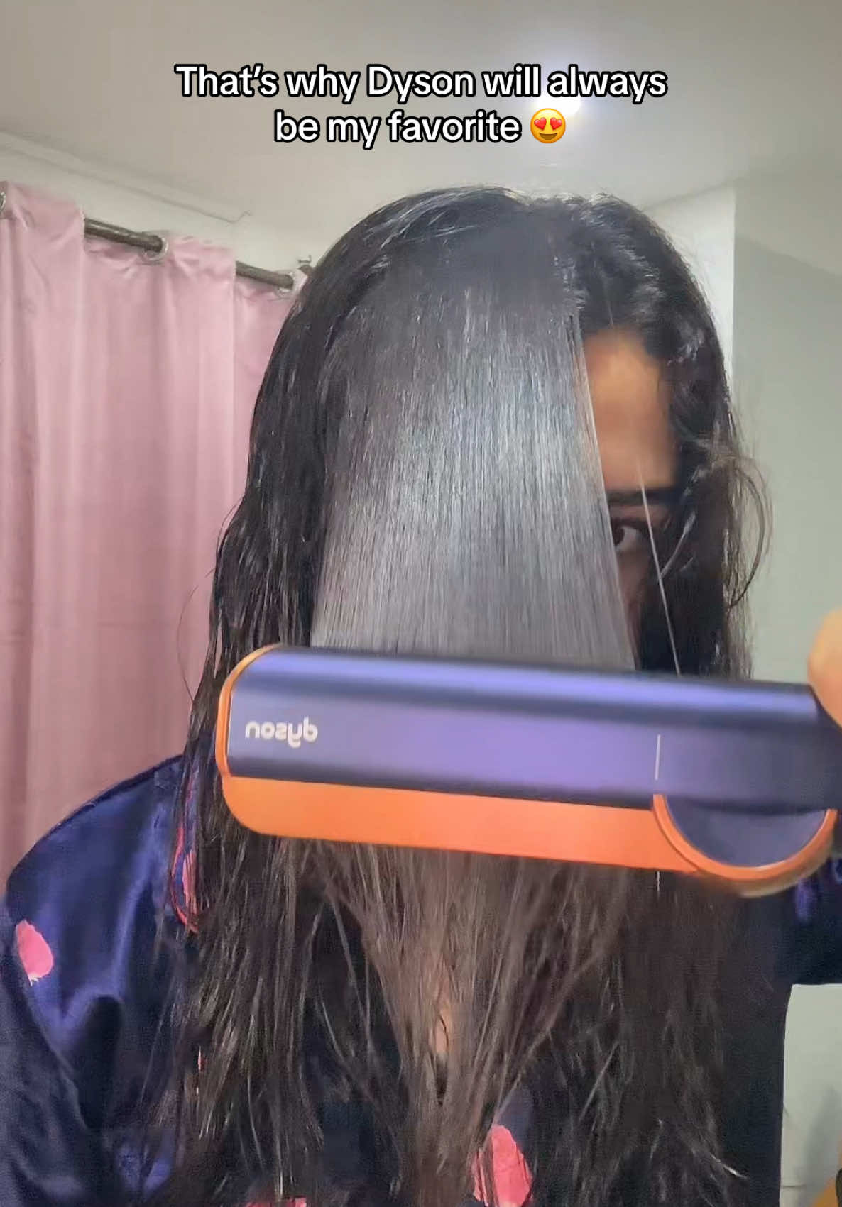 رووووعة 😭 لي تفكر تشريه لا تتردد ؟ واش رايكم في النتيجة ؟؟؟😍 From wet to dry and silky hair 😍  @dyson_arabia  #dyson #dysonairstrait #dysonhair #hairtok #hairtransformation #airstrait #dysonhairtutorial #hairtutorials #fyp #pourtoi #شعر #اكسبلور #الشعب_الصيني_ماله_حل😂😂 #🇩🇿🇲🇦🇹🇳 #algeriangirl #روتيني_اليومي #شعر حريري  #hairgoals #ستايل_شعر #شعر_ناعم #dubai 