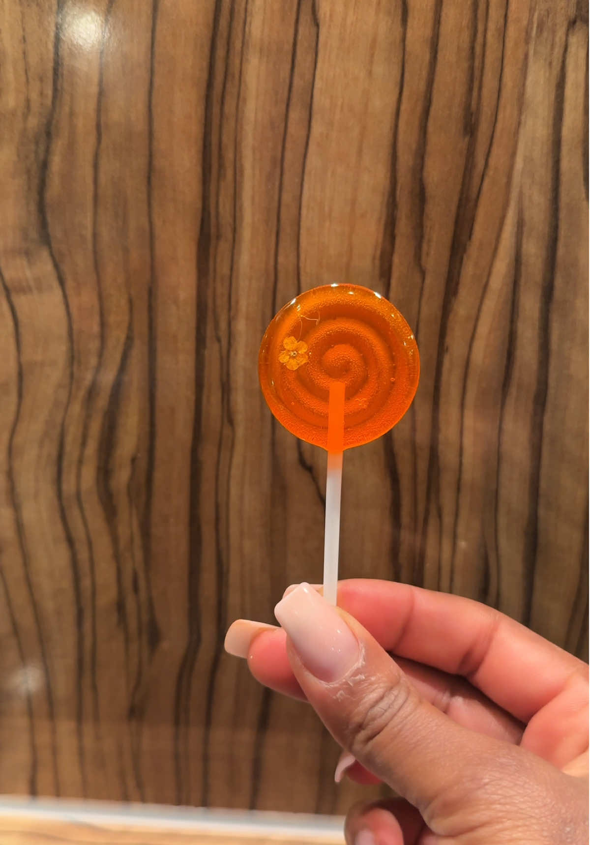 Let’s make Fanta lollipops 🍭🍭🍭🍭#homecooking #simplerecipe #cooking #quickrecipes #EasyRecipe #homemade #fromscratch 