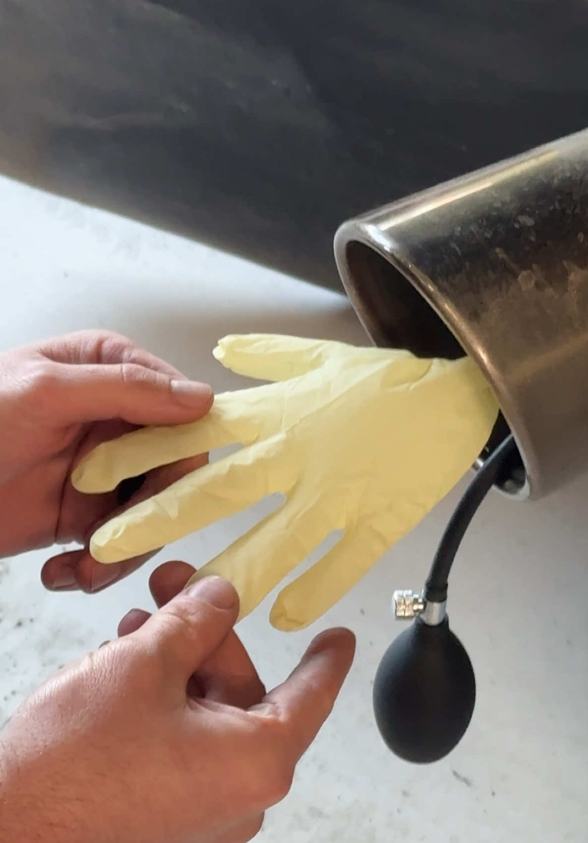 Why the glove popped off - a leak down test can indicate why you have low compression #autoshop #autorepair #carrepair #enginebuild 