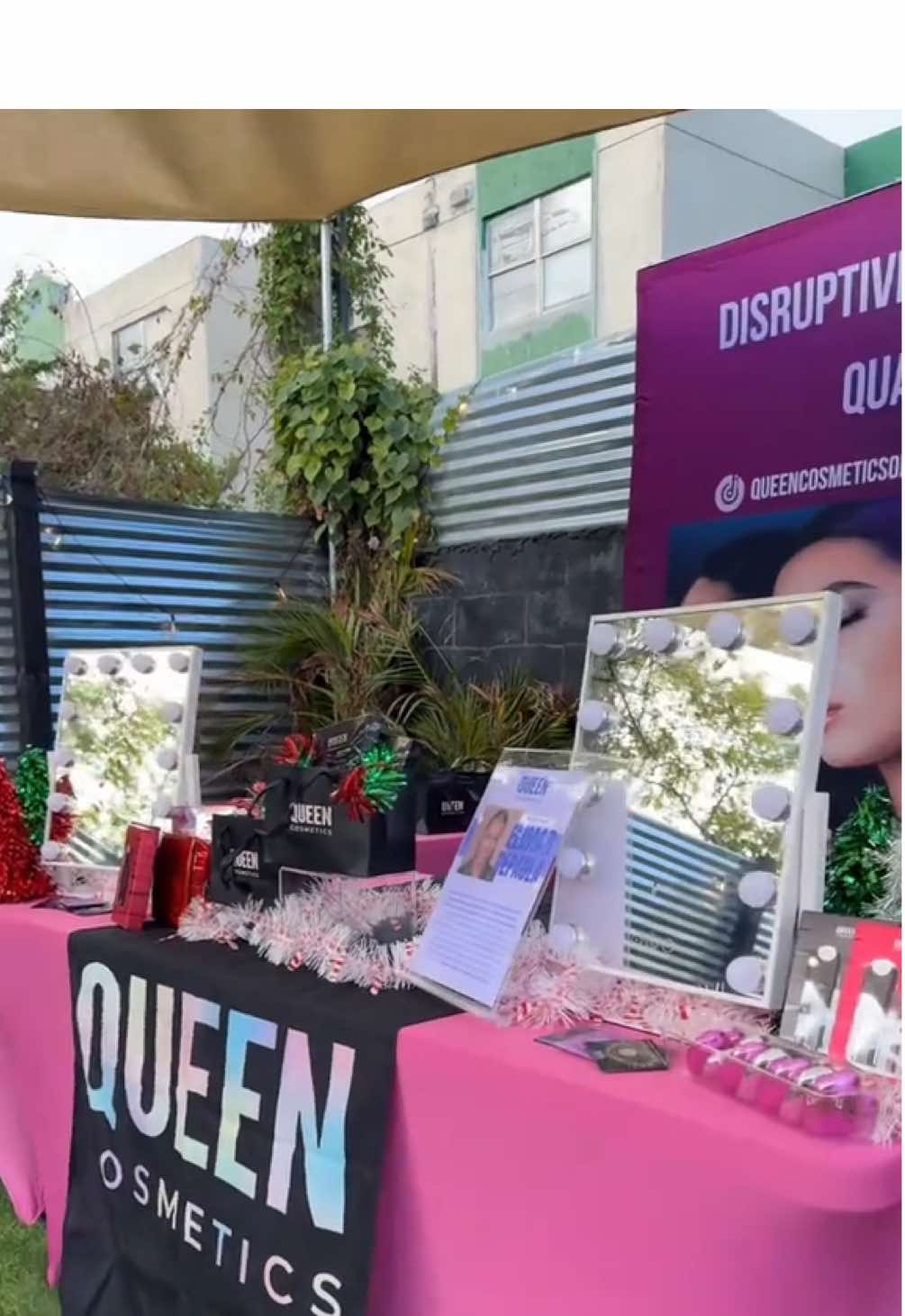 We had so much fun!! The cat was lowkey the highlight for me 🤣 #queencosmetics @Innovate the Label Bundles 