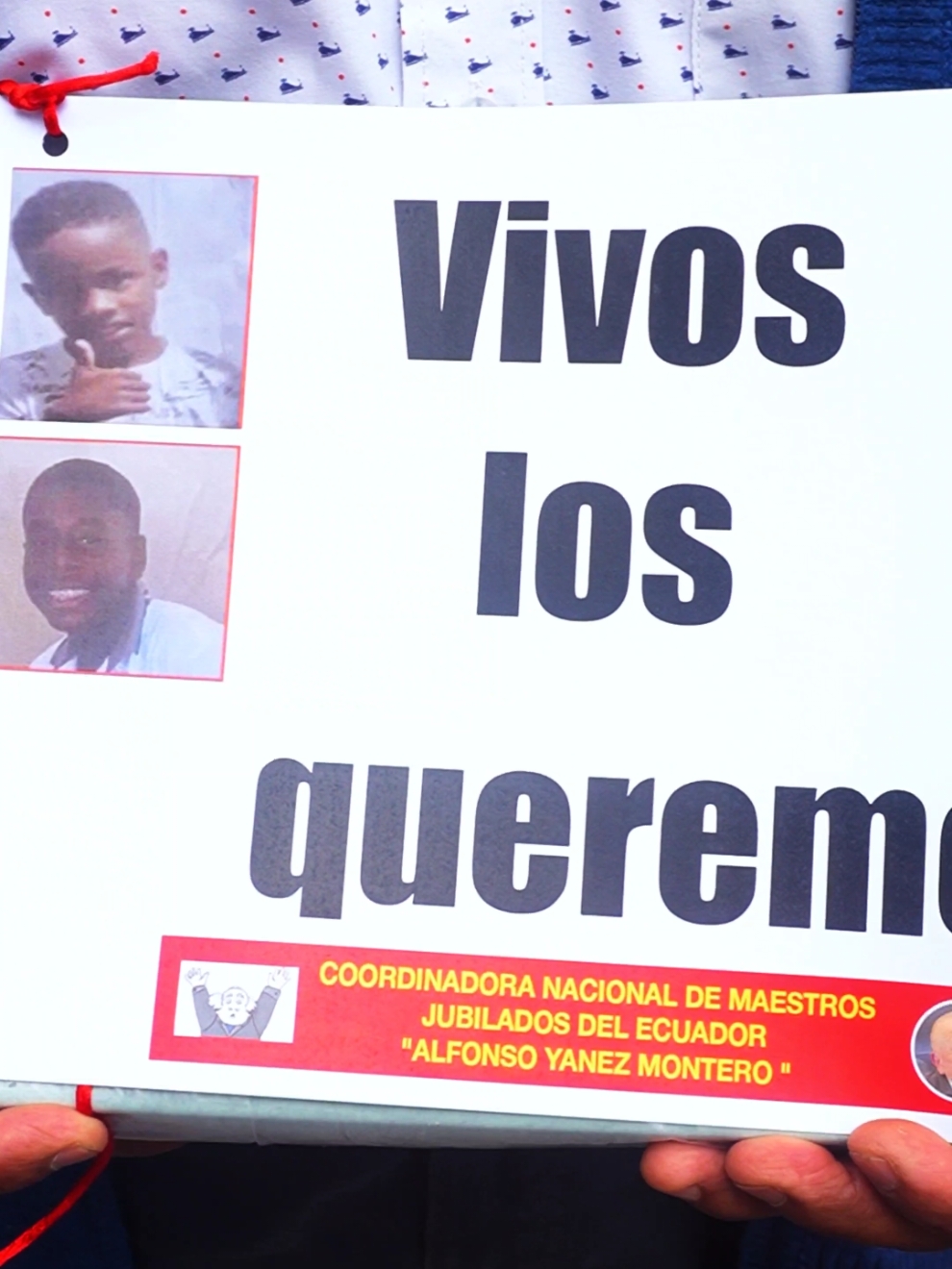 Hoy alzamos la voz, exigiendo al gobierno respuestas por la desaparición de 4 menores de edad en Guayaquil. Tras 15 días de silencio total. ❌✊ ¡No permitiremos que se normalice la injusticia ni el abuso! 💪🇪🇨 #isabelvargas #vivosselosllevaron #desaparecidos #lasmalvinas #justicia #vivoslosqueremos #quito #ecuador🇪🇨 