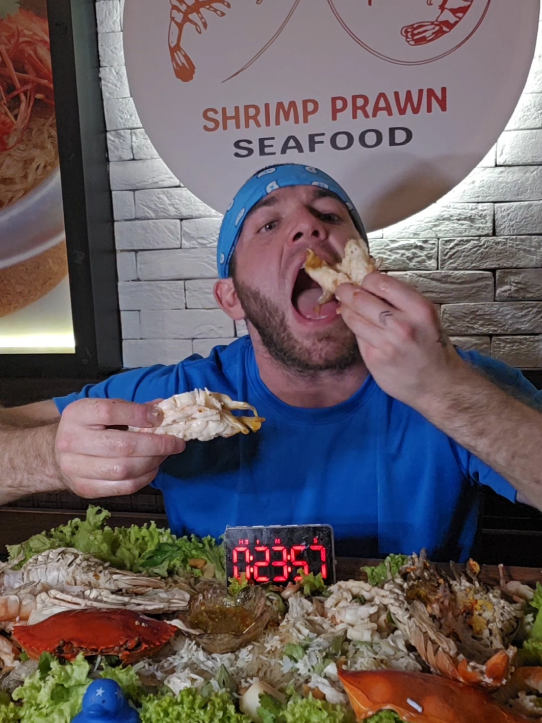 7LBS SEAFOOD CHALLENGE!!! #foodchallenge #xperiencenj #challenge #asmr #asmrsounds #asmrtiktoks #asmrfood #asmreating #mukbang #mukbangeatingshow #mukbangs #mukbangvideo #eat #eating #eatingshow #eatfood #competitiveeating #eatingsounds #eatingasmr #goodfood #singaporefood #shrimpprawnseafood #shrimp #seafood #fyp #fypシ FULL VIDEO ON YOUTUBE AT Bandana.eats1