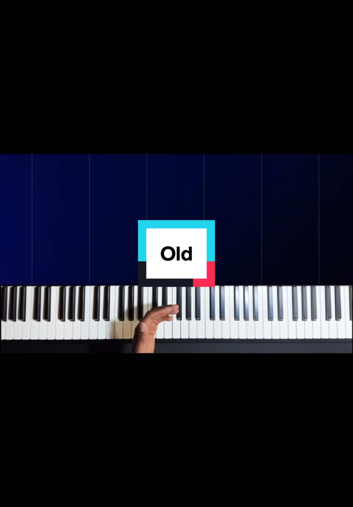 Learn how to play the scariest song ever on piano 😡😨😨 #pianotutorial #beginner #pianosoin #pianosoinapp #piano #pianoeasy old doll mad father piano tuto easy version 