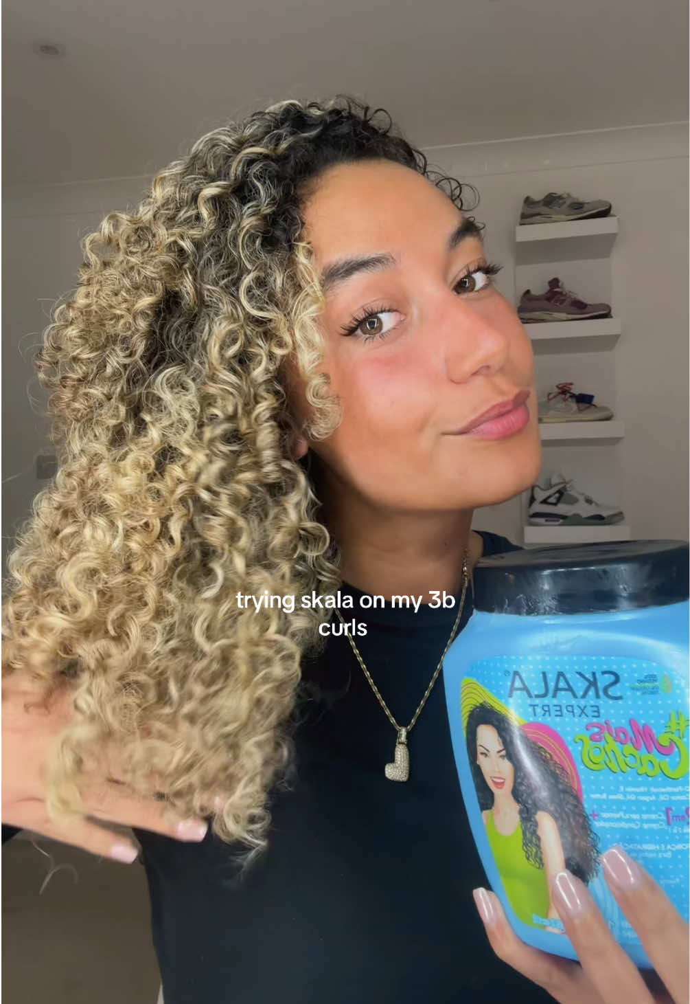 trying skala brazilian hair cream on my curls 🩵  #curlyhair #skala @Skala Cosméticos 