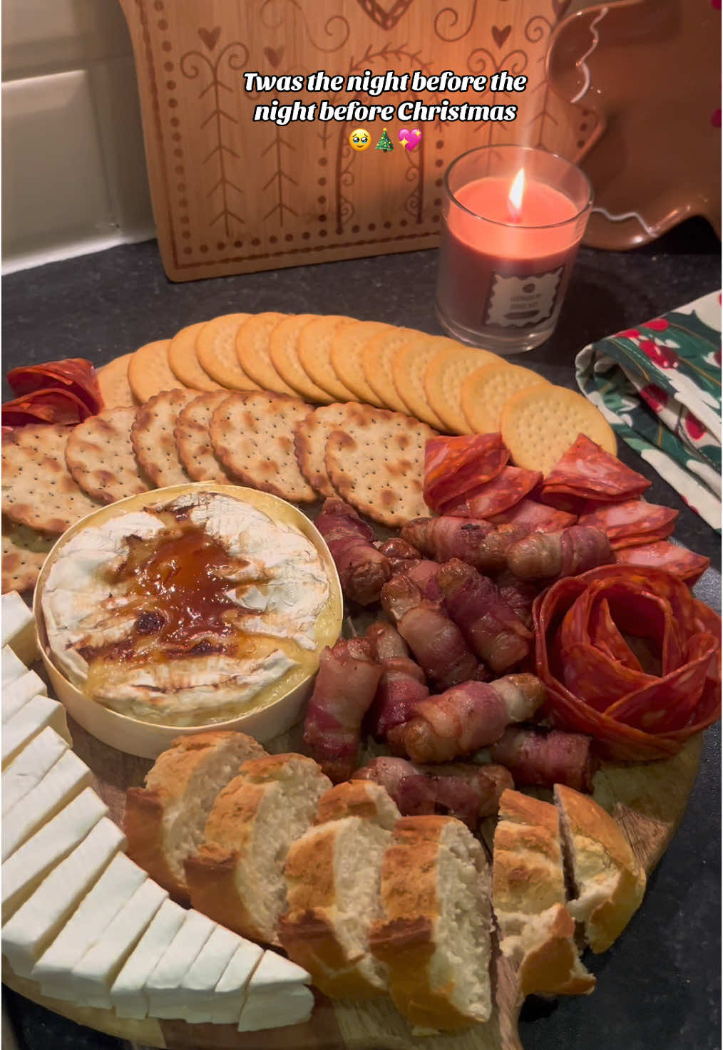 Or christmas eve eve 😜  Sooooo of course we need a cheeseboard! #cheeseboard #charcuterie #charcuterieboard #camembert #cheesepull #christmas #christmasfood #festive #foryou #fyp 