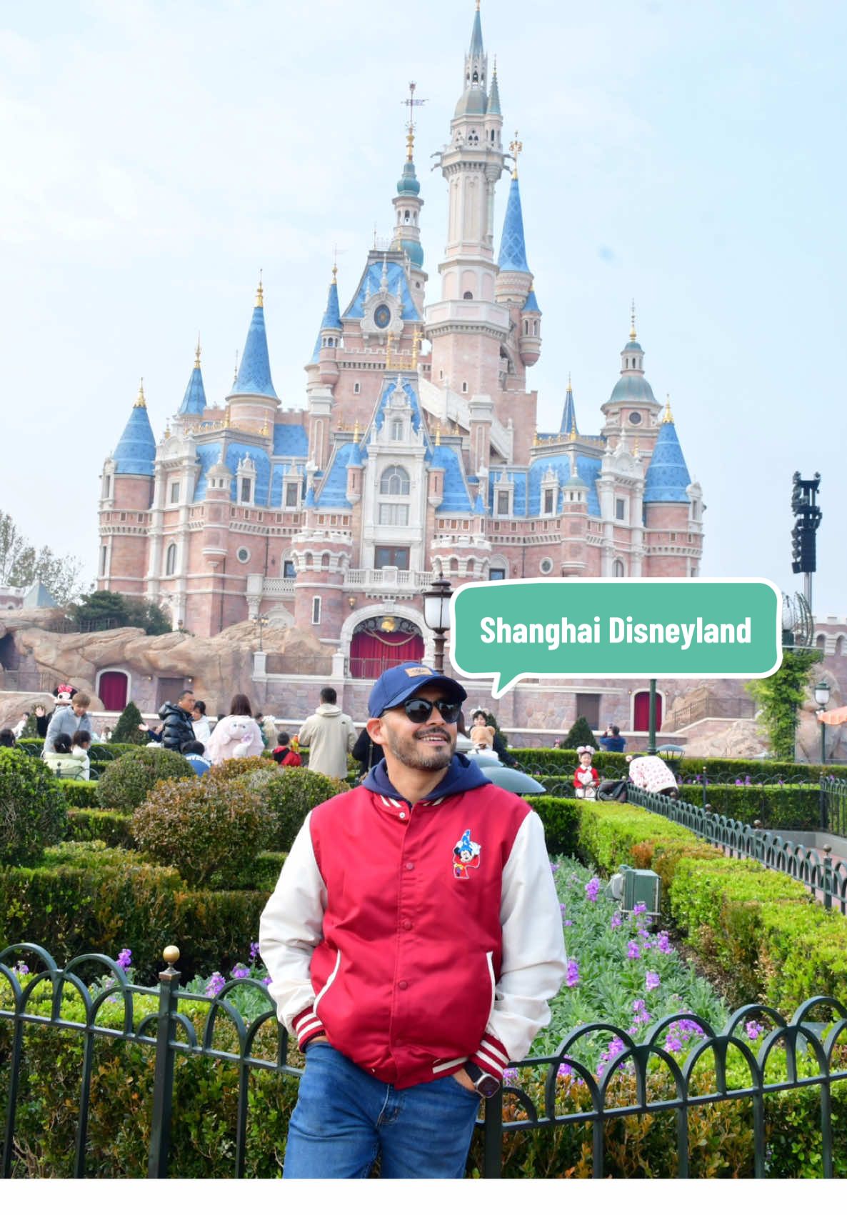 ¡Estoy emocionado de compartir con ustedes mi nuevo video en YouTube! En este episodio, les muestro mi aventura en el mágico Parque Disneyland Shanghai. Desde las emocionantes atracciones hasta los personajes de Disney, les llevaré en un viaje virtual por este lugar de ensueño. ¡No te pierdas la diversión y la magia! Haz clic en el enlace en mi biografía para ver el video completo. #DisneylandShanghai #ParqueDisney #Viajes #Aventuras #Turismo #YouTube #NuevosVideos #DisneyInspired #Shanghai #China #InstaTravel #TravelVlog #DisneyParks #CapCut 