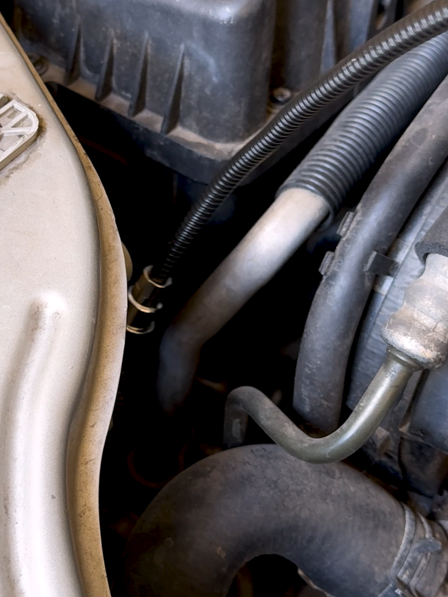 POV: You dropped a bolt in the engine bay, but you’ve got THIS magnetic hero 🧲💪 Stop losing time & tools—start saving both! 🚗🛠 #MagneticTools #ToolHacks #AutoRepairHacks #TrendingGadgets #FixItFast #DoMoreDoBetter